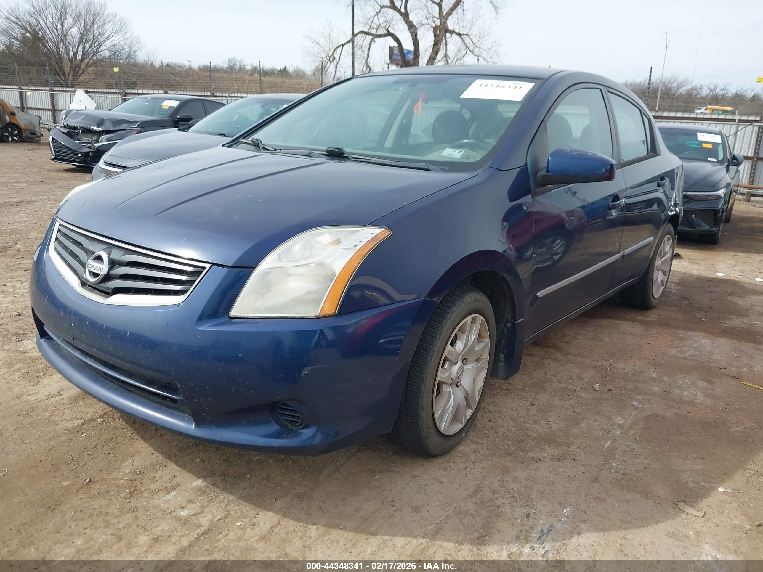 NISSAN SENTRA image 2