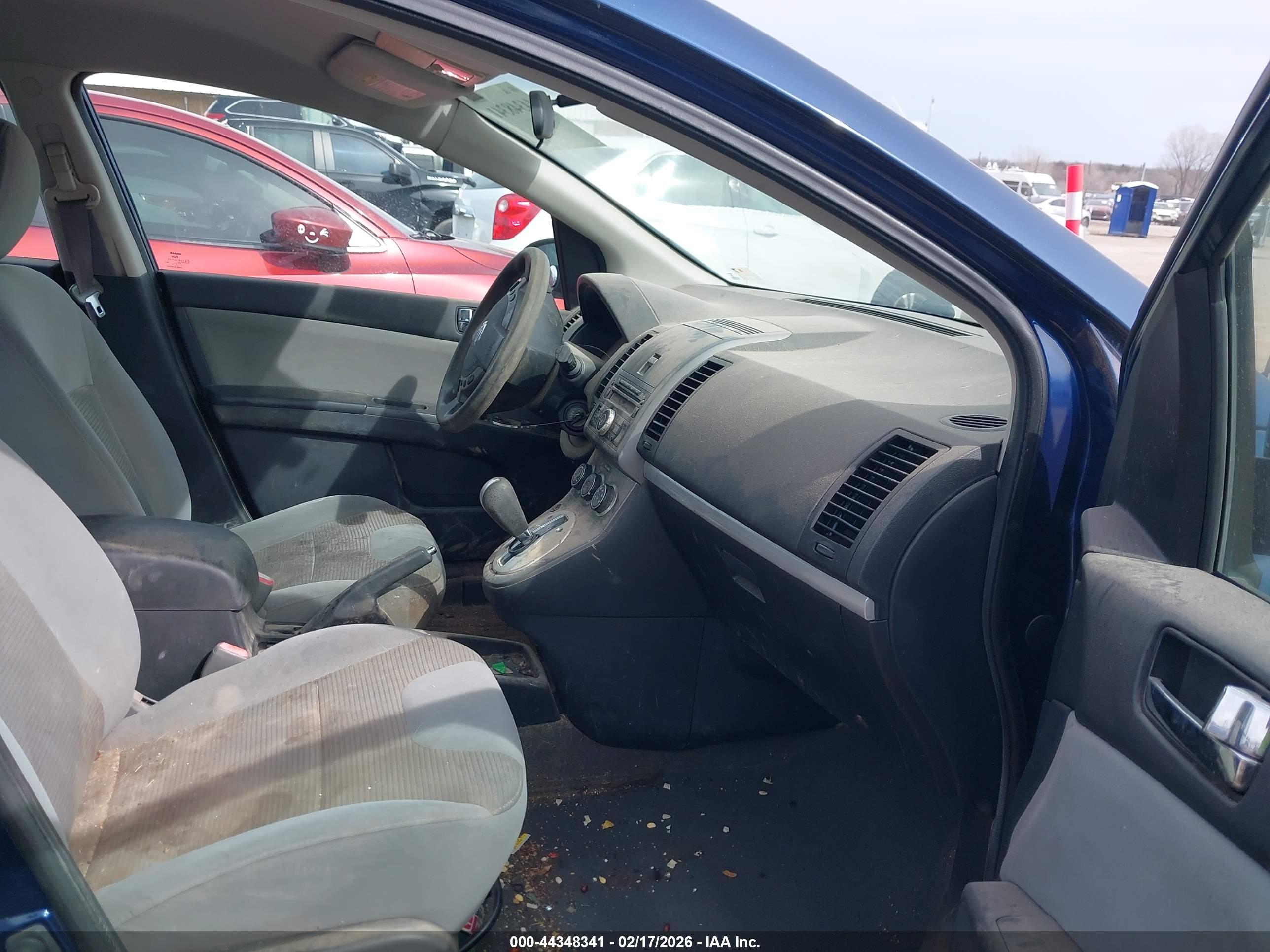 NISSAN SENTRA image 5