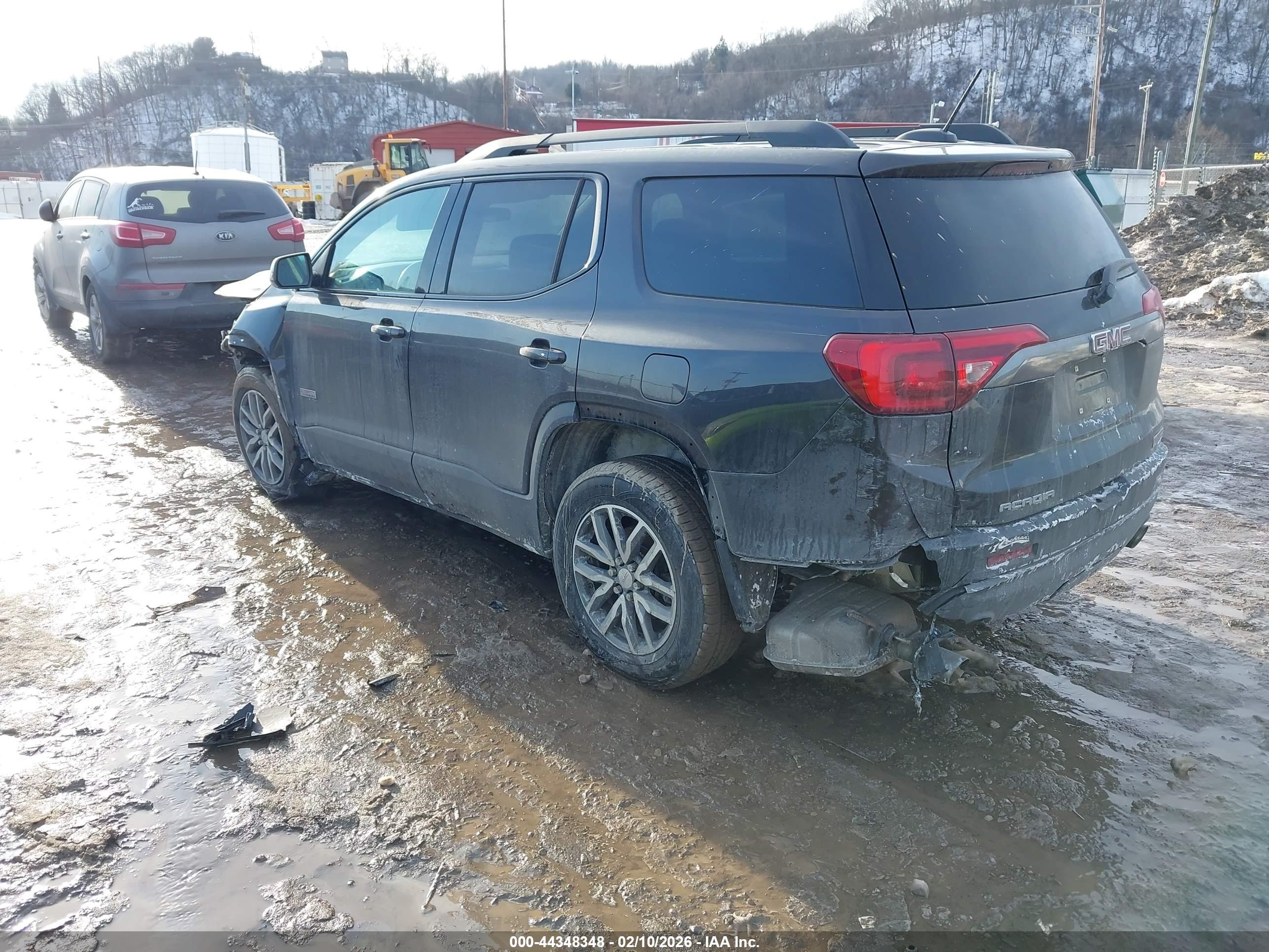 GMC ACADIA image 3
