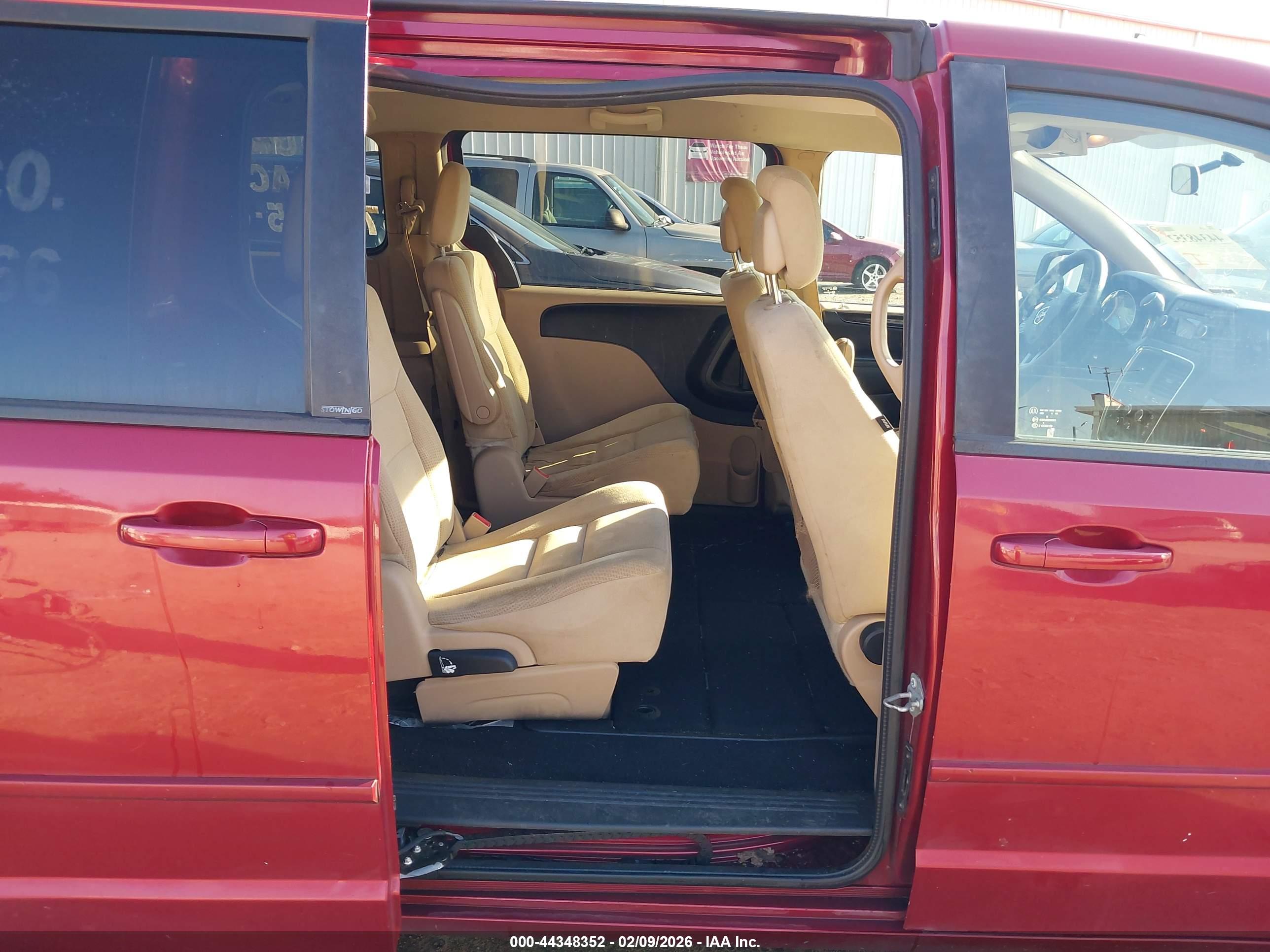 DODGE GRAND image 8