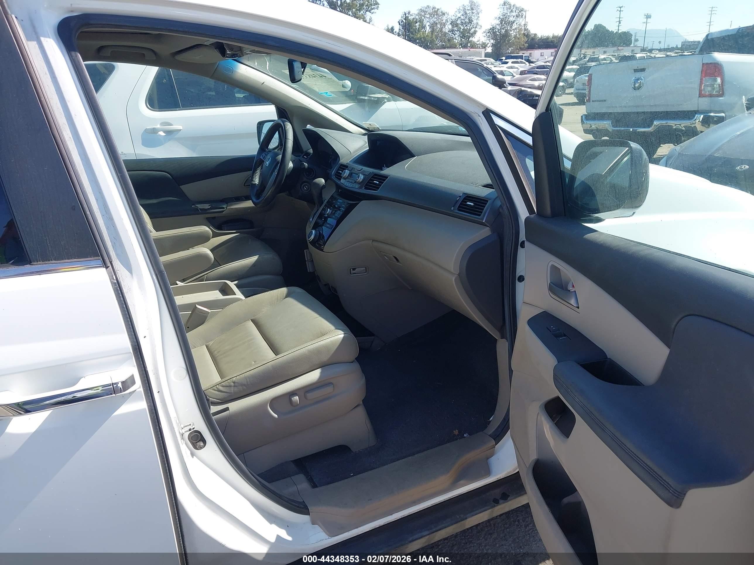 HONDA ODYSSEY image 5