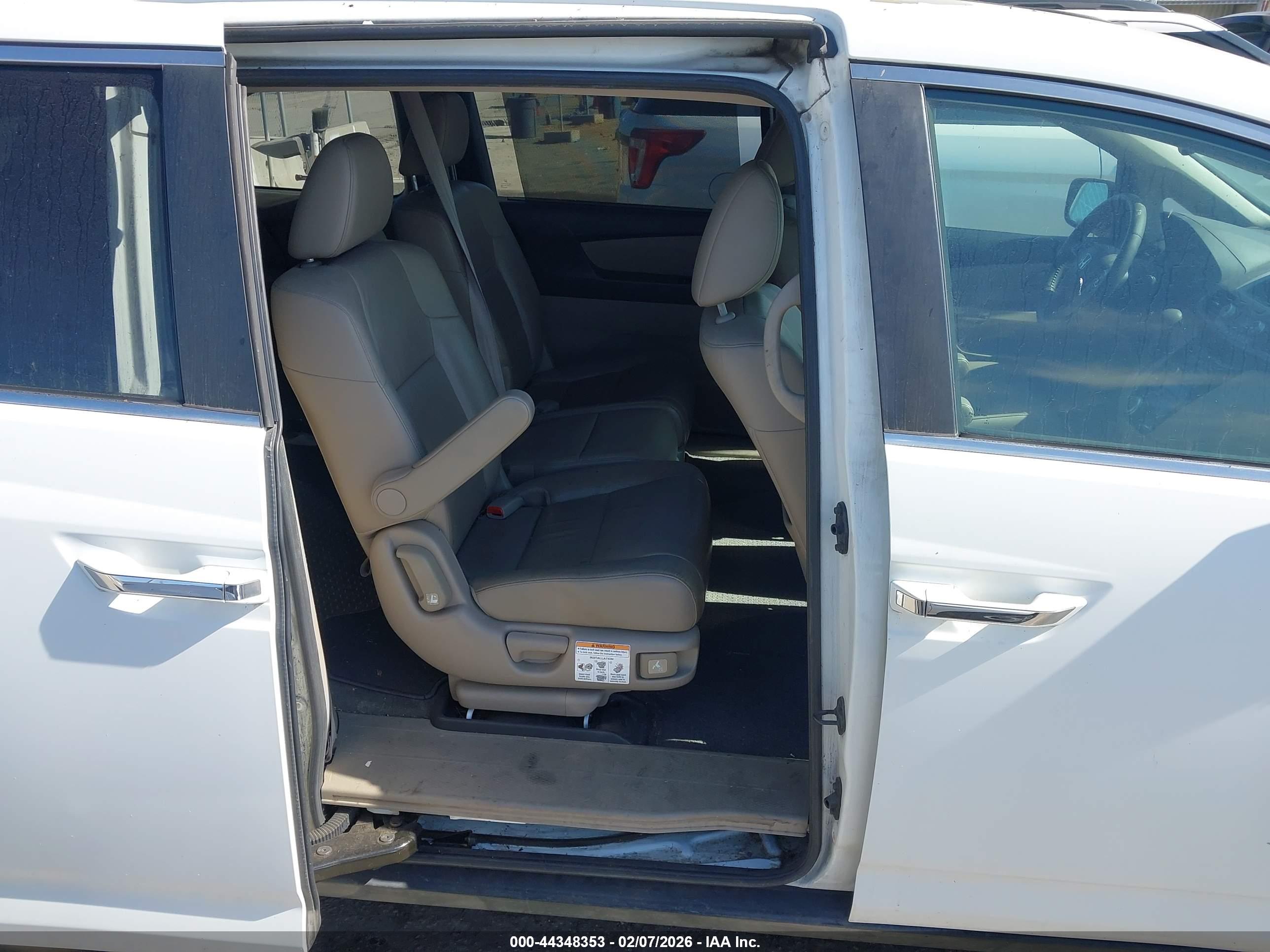 HONDA ODYSSEY image 8
