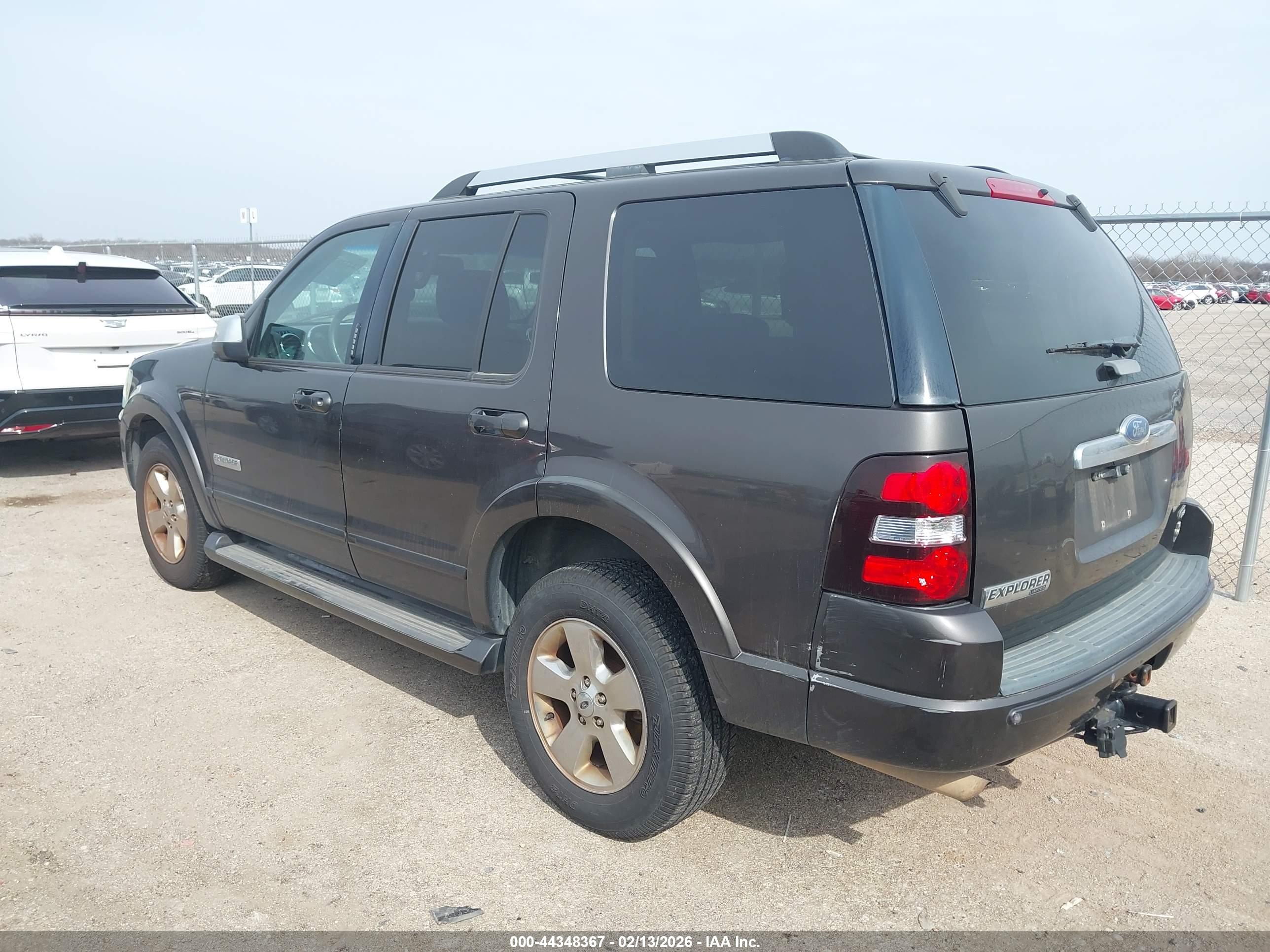 FORD EXPLORER image 3