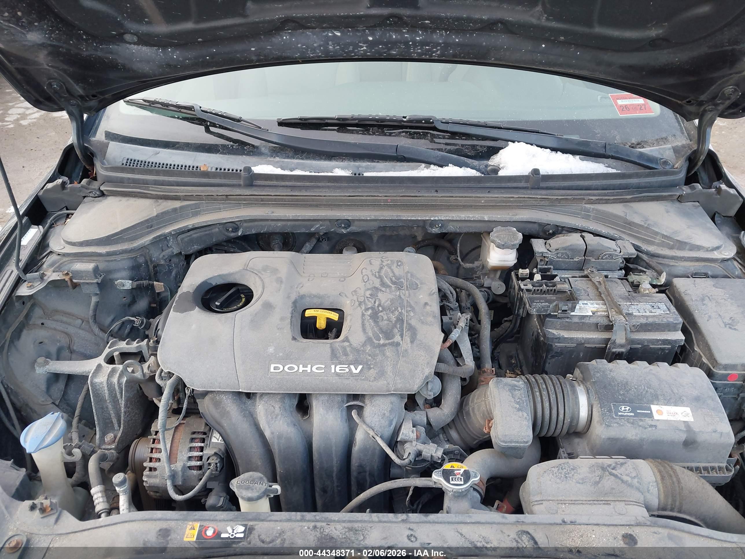 HYUNDAI ELANTRA image 10