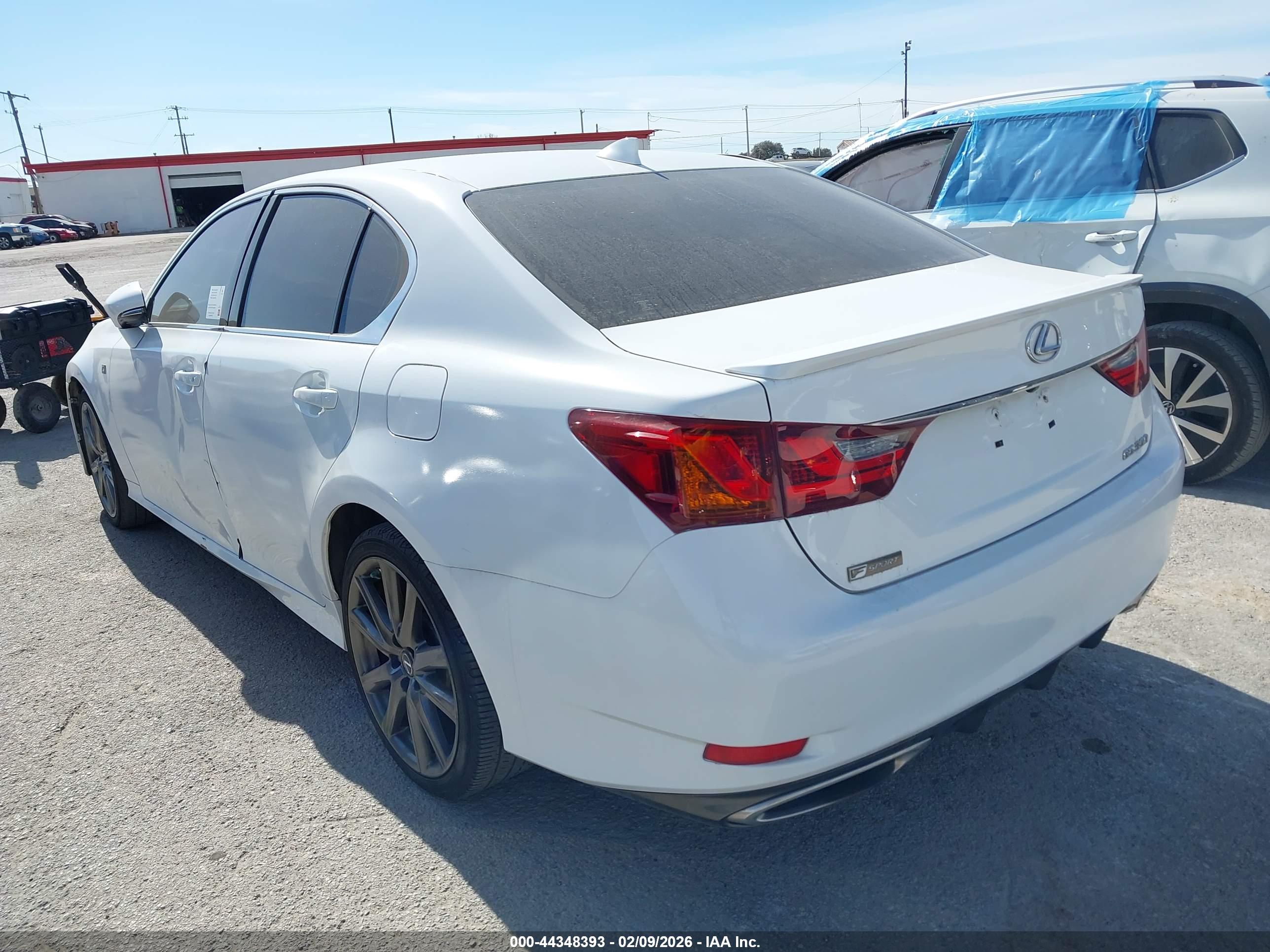 LEXUS GS image 3