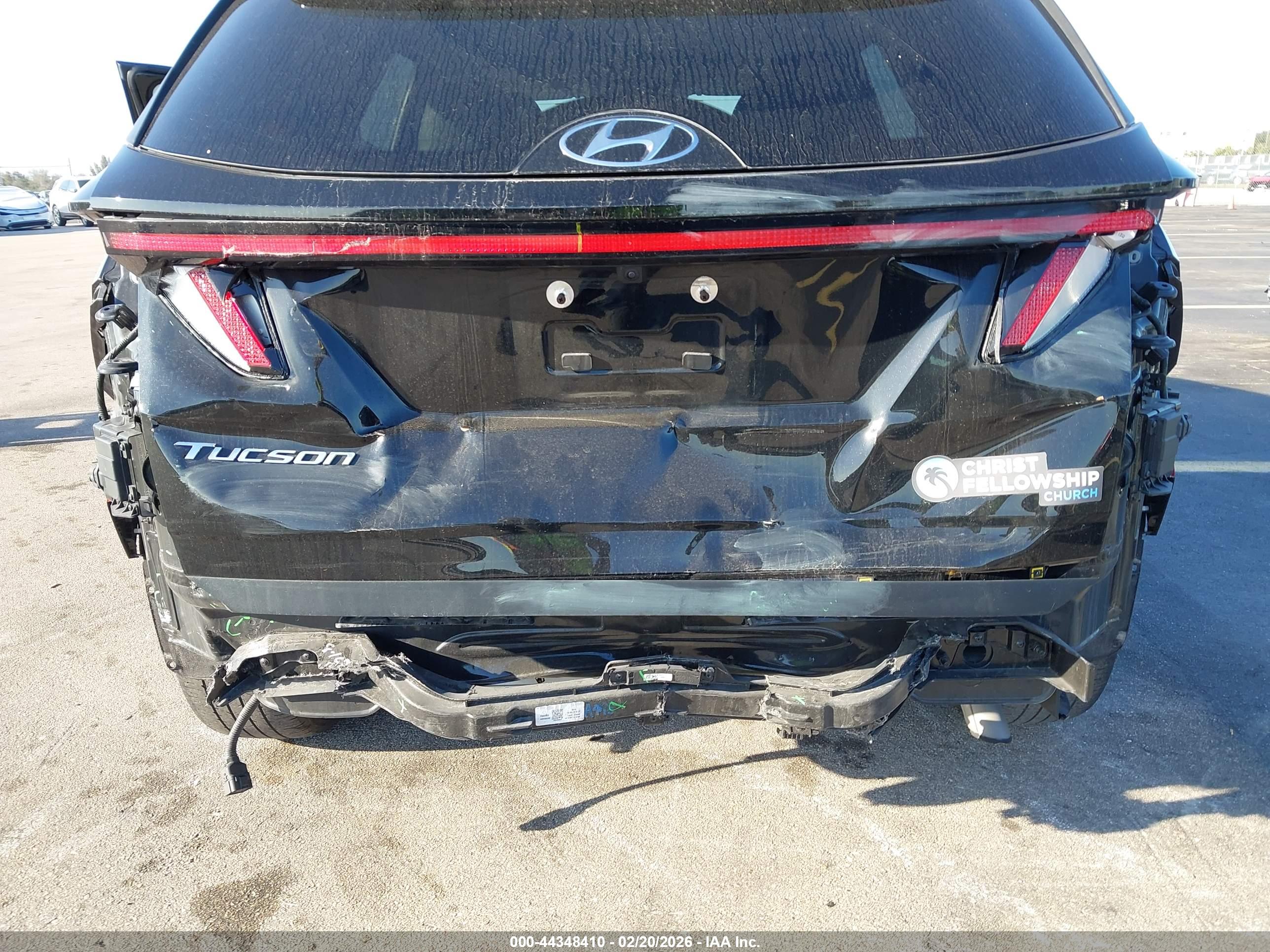 HYUNDAI TUCSON image 6