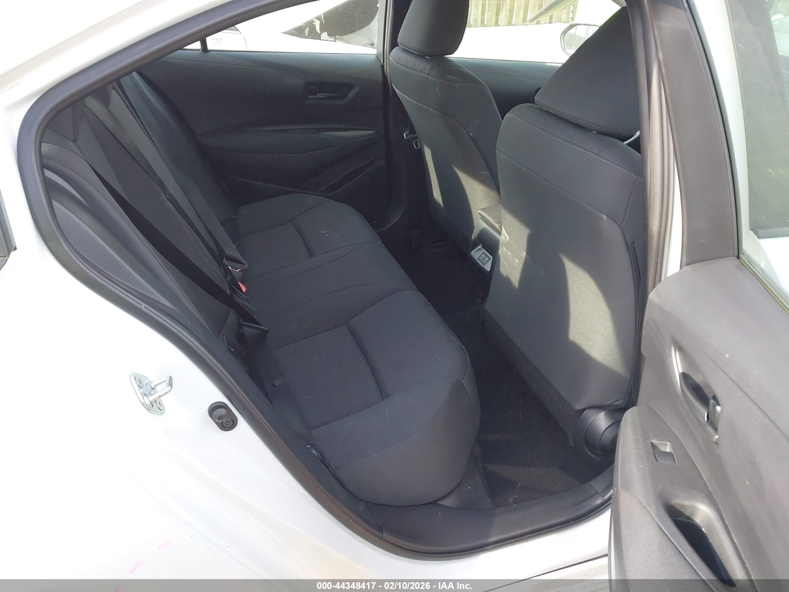 TOYOTA COROLLA image 8