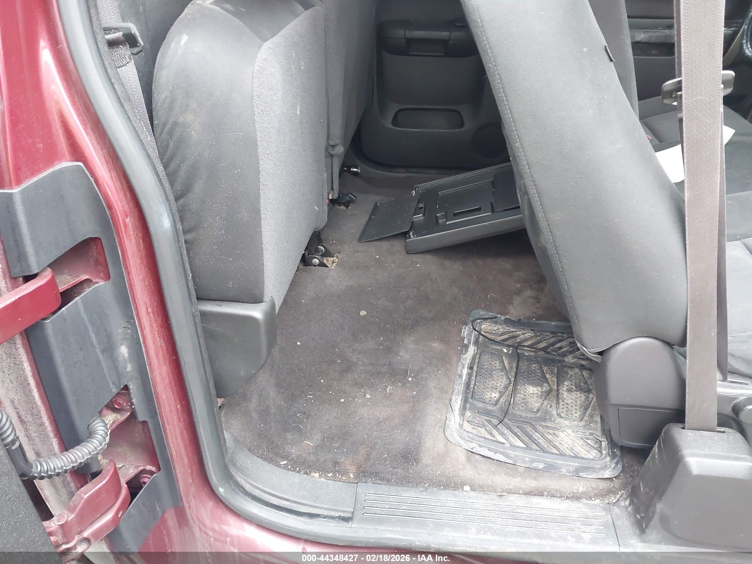 CHEVROLET SILVERADO image 8