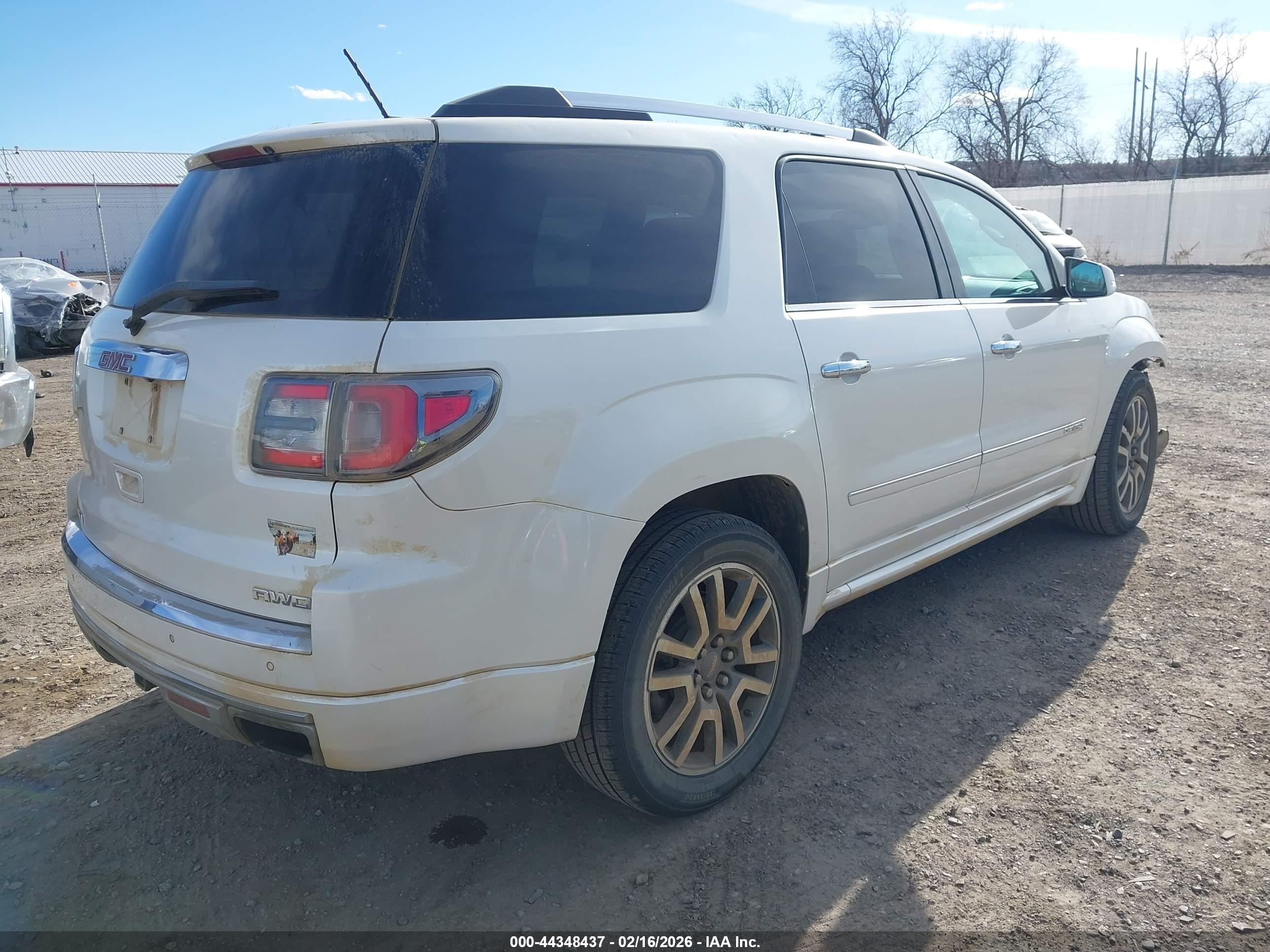 GMC ACADIA image 4