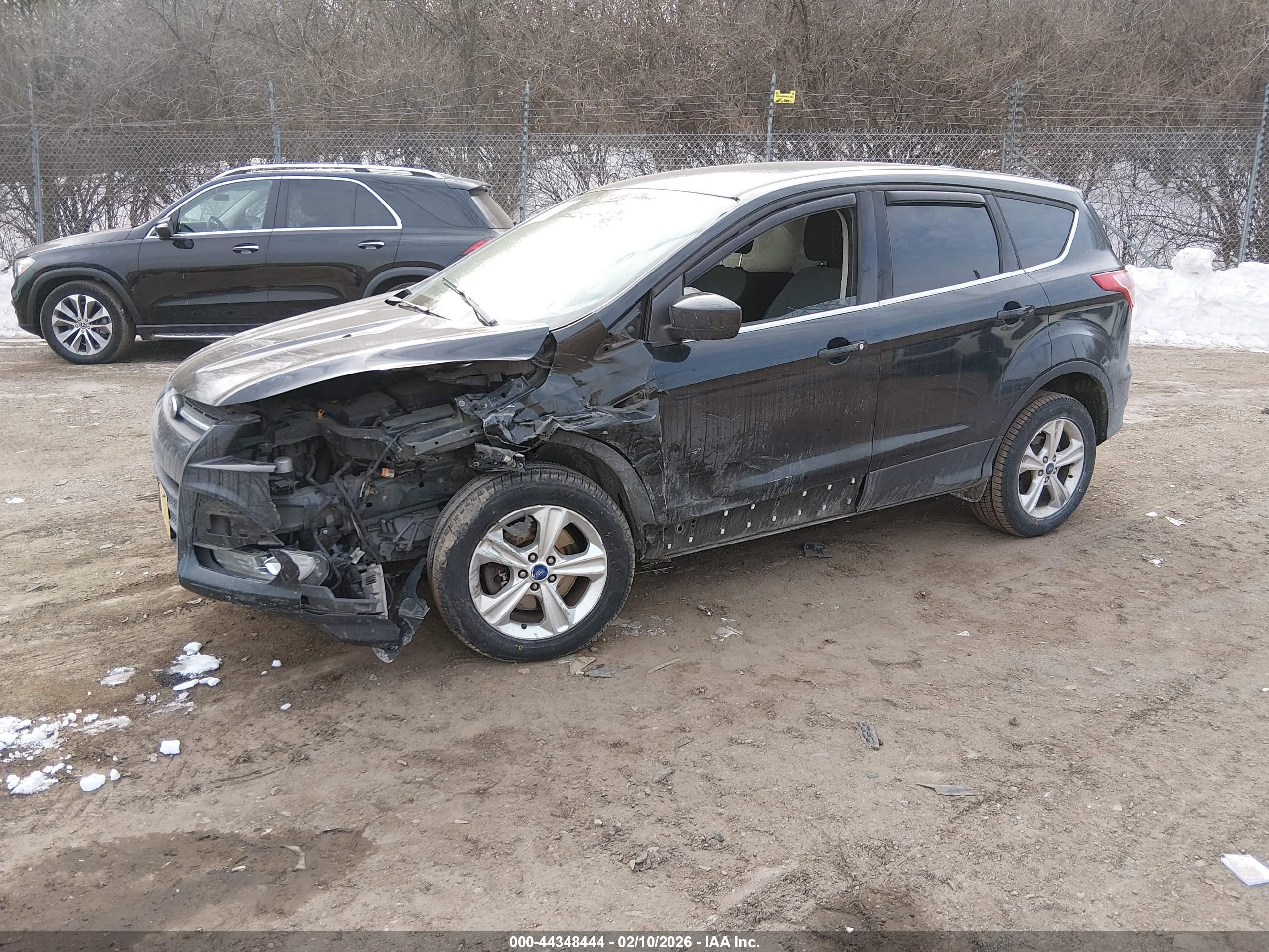 FORD ESCAPE image 2