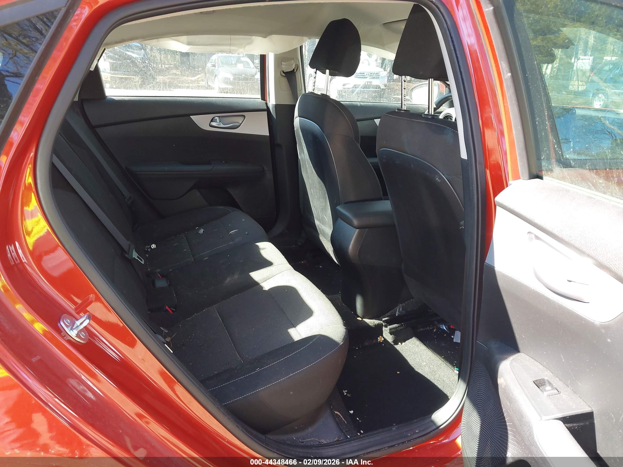 KIA FORTE image 8