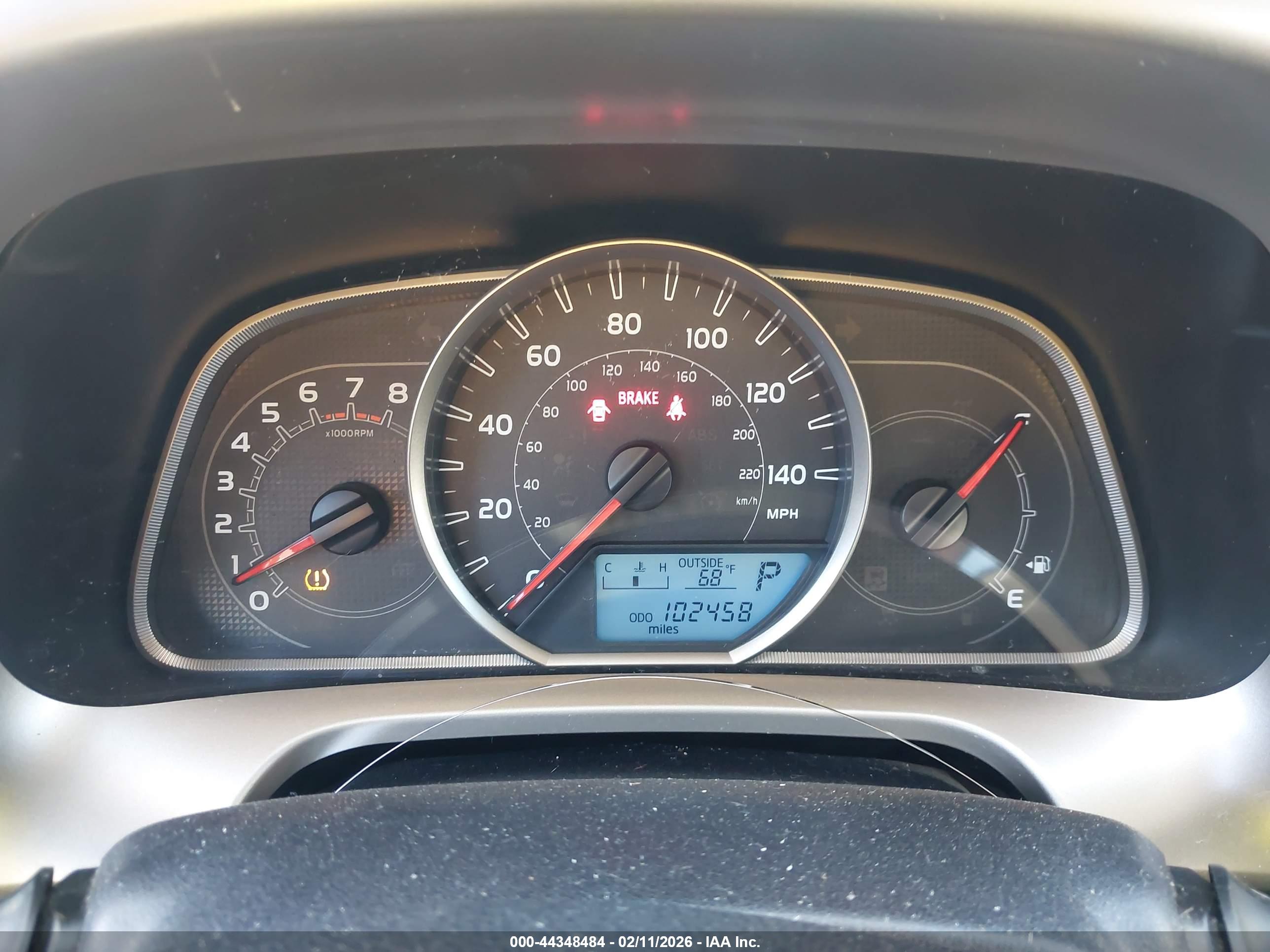 TOYOTA RAV4 image 7