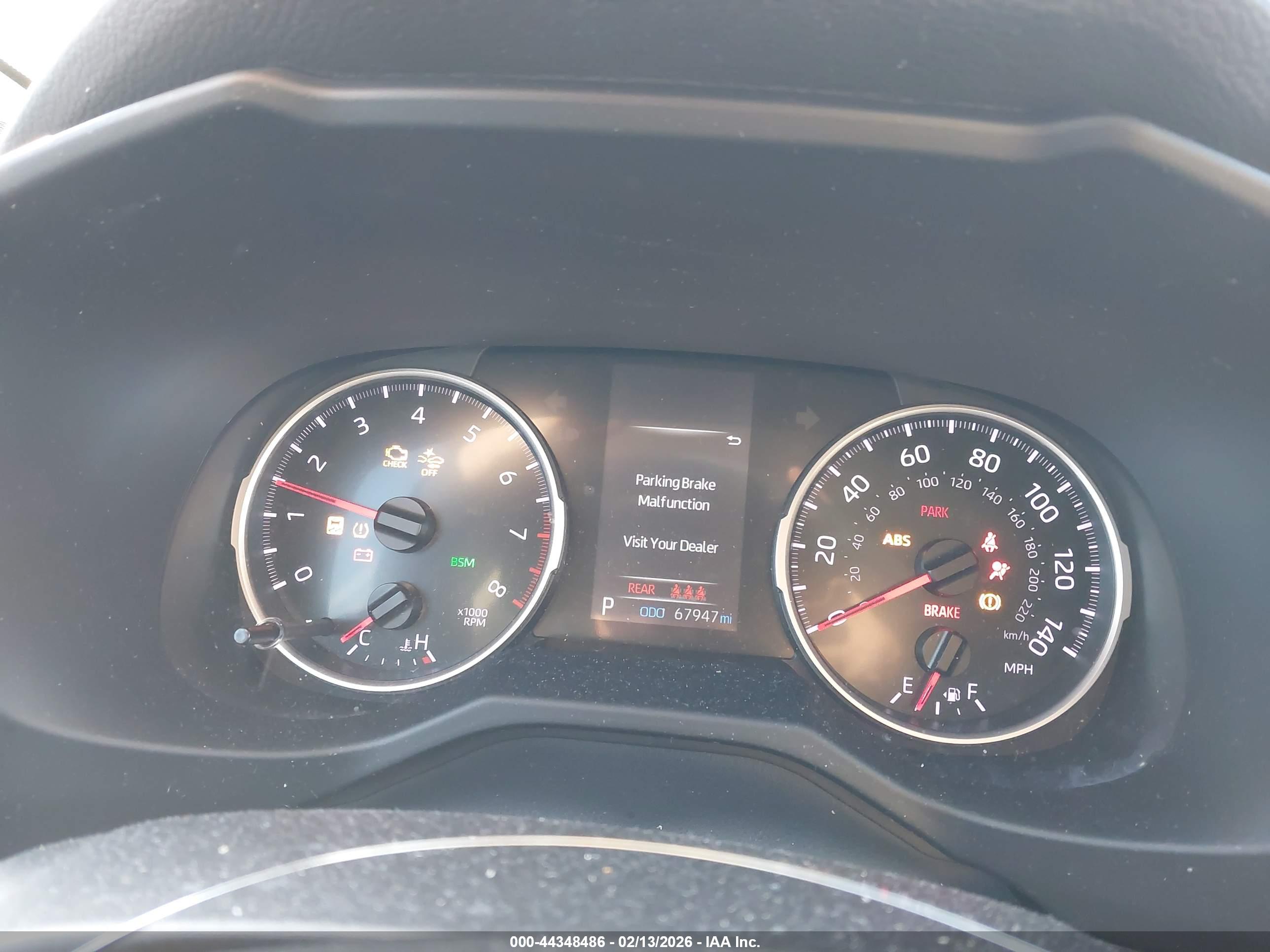 TOYOTA RAV4 image 7