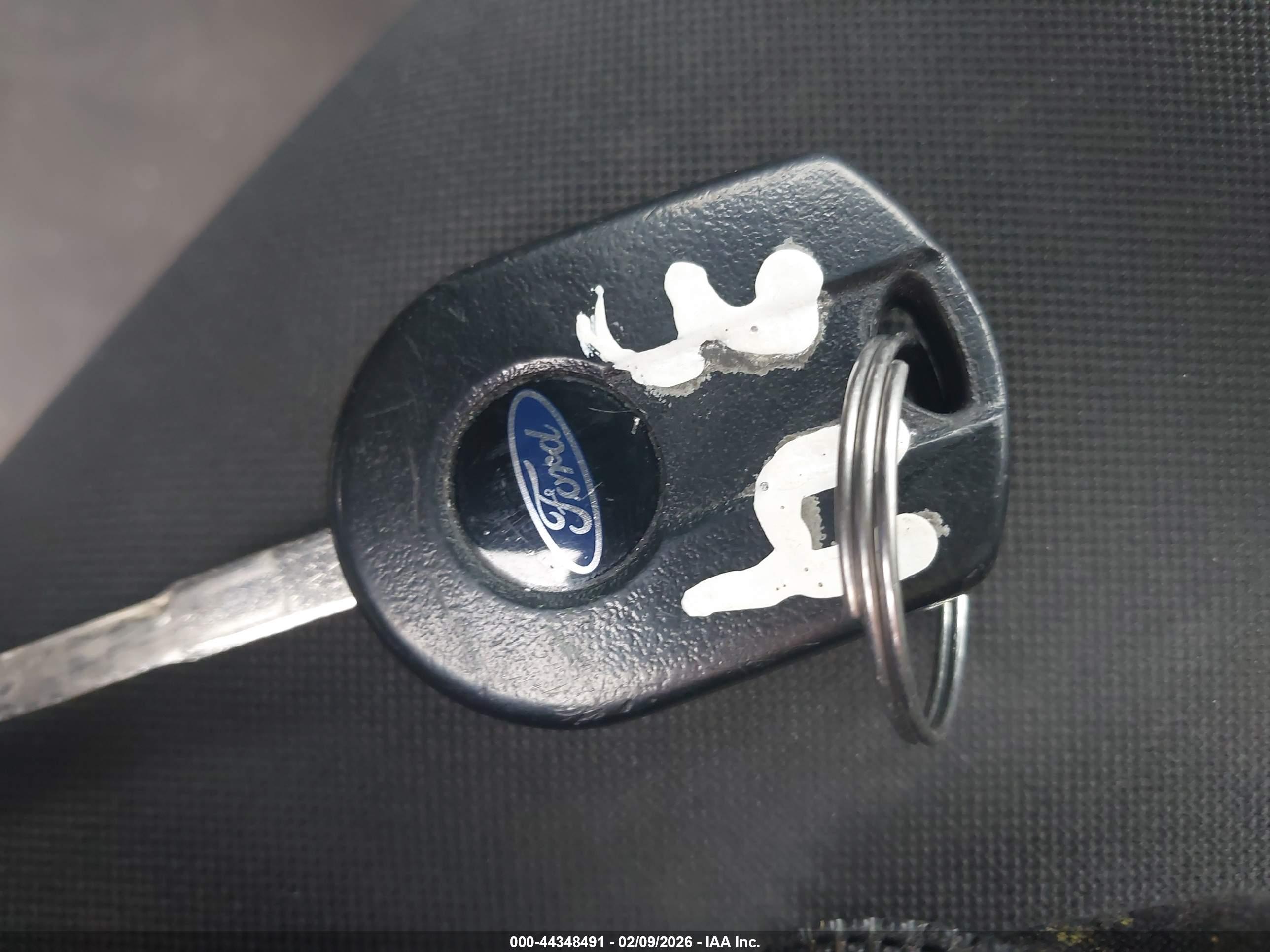 FORD FIESTA image 11