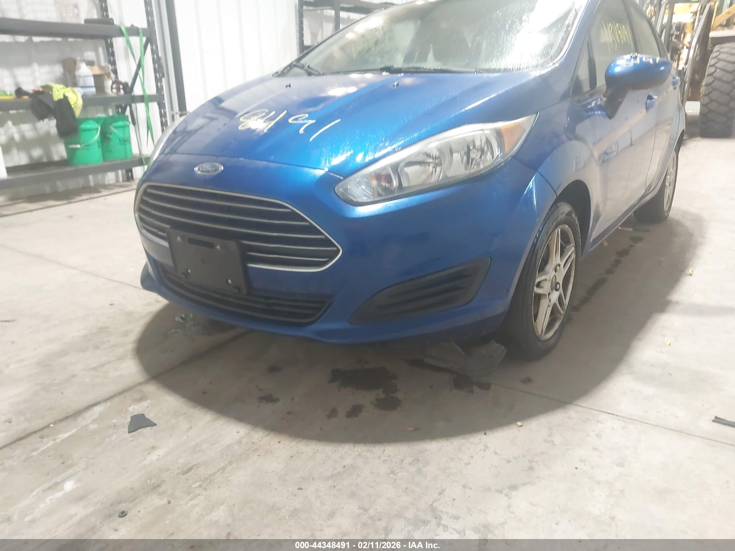 FORD FIESTA image 6