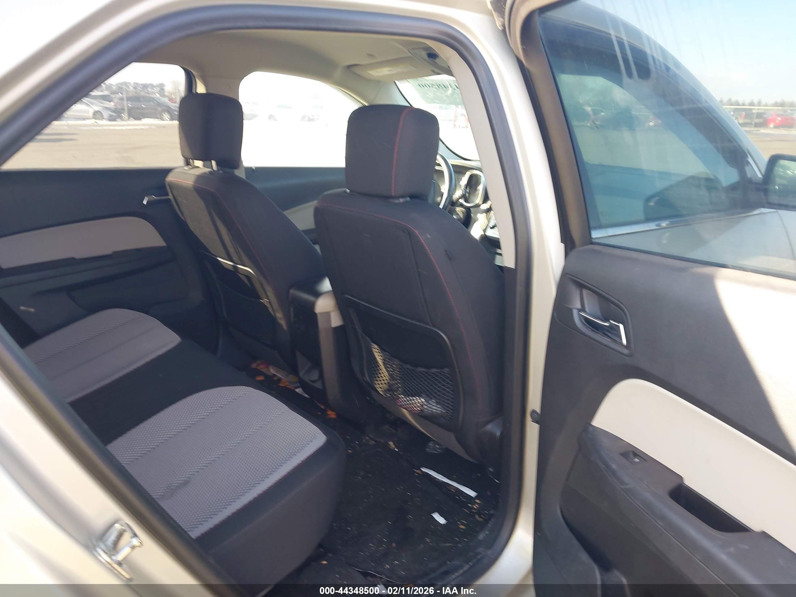 CHEVROLET EQUINOX image 8