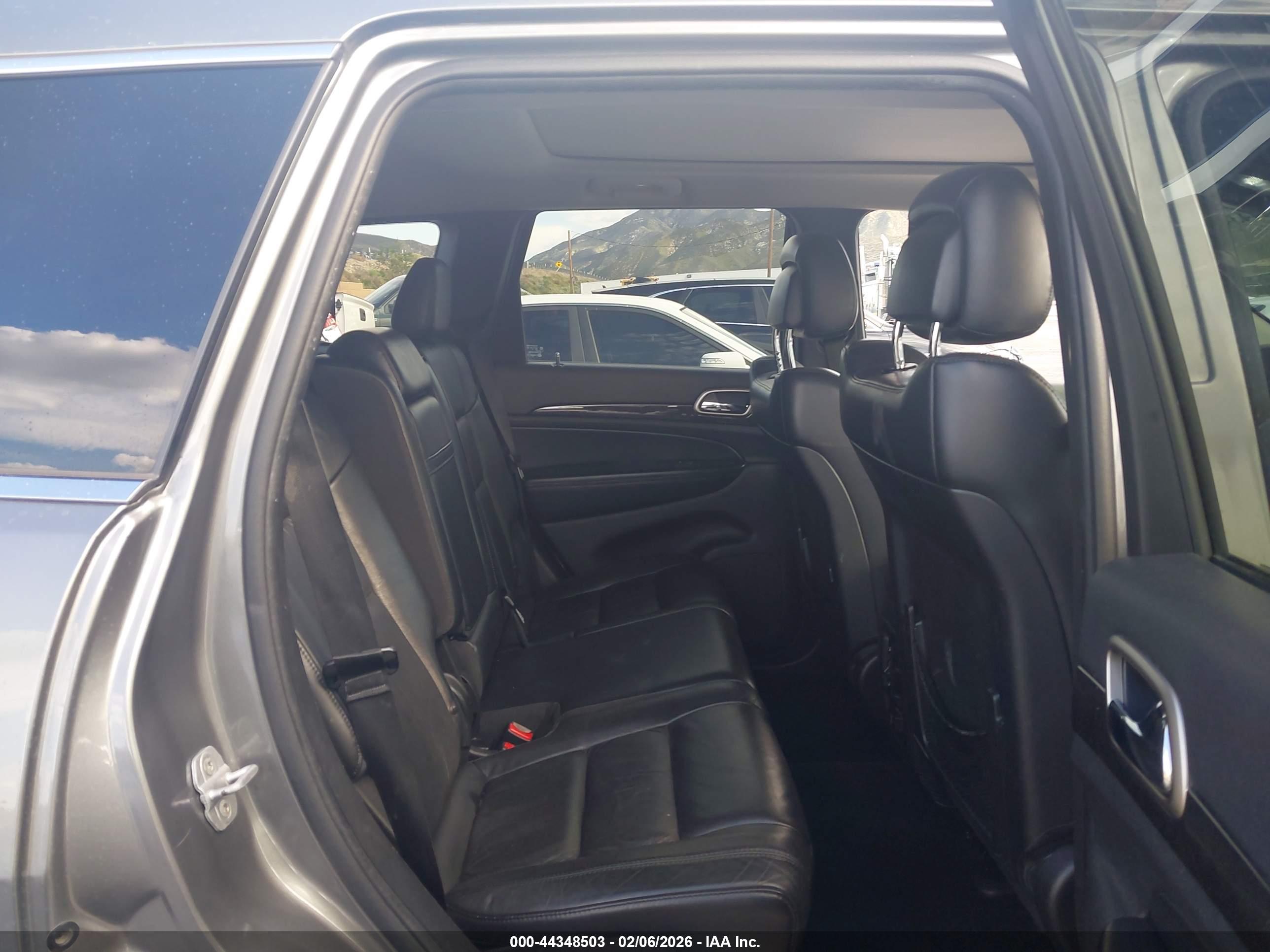 JEEP GRAND image 8