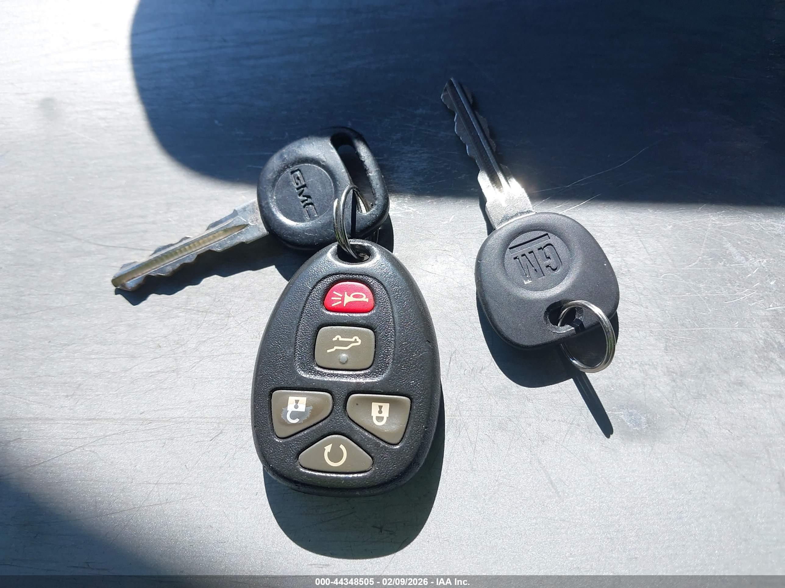 GMC ACADIA image 11