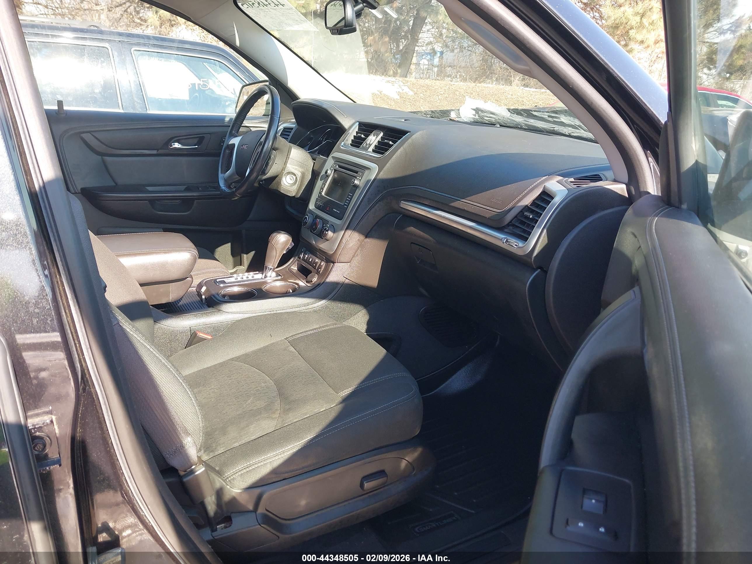 GMC ACADIA image 5