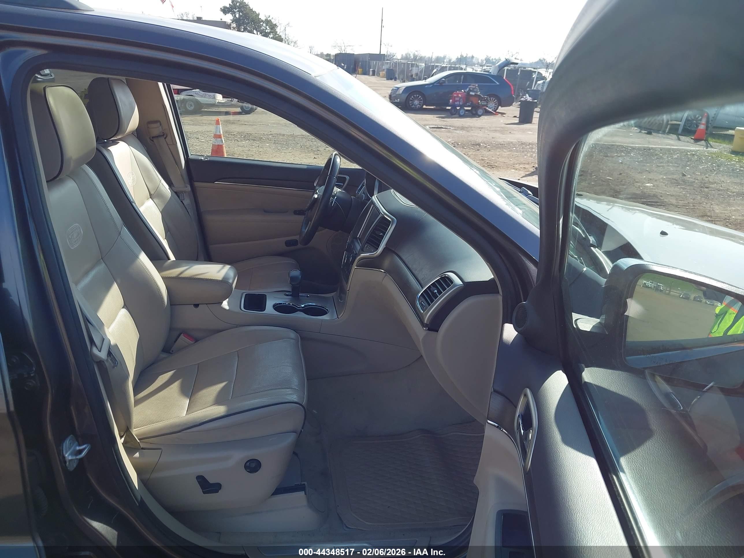 JEEP GRAND image 5