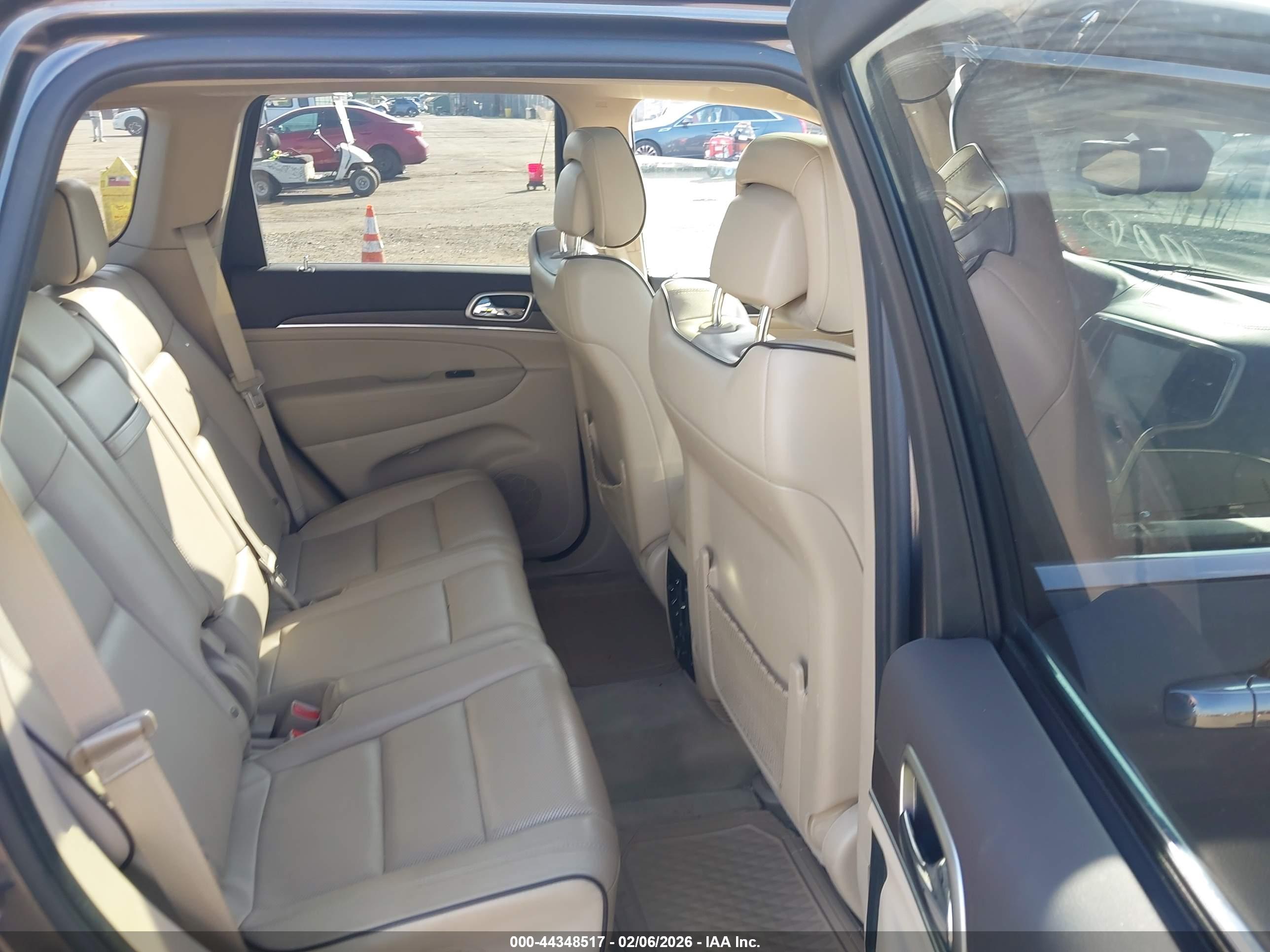 JEEP GRAND image 8