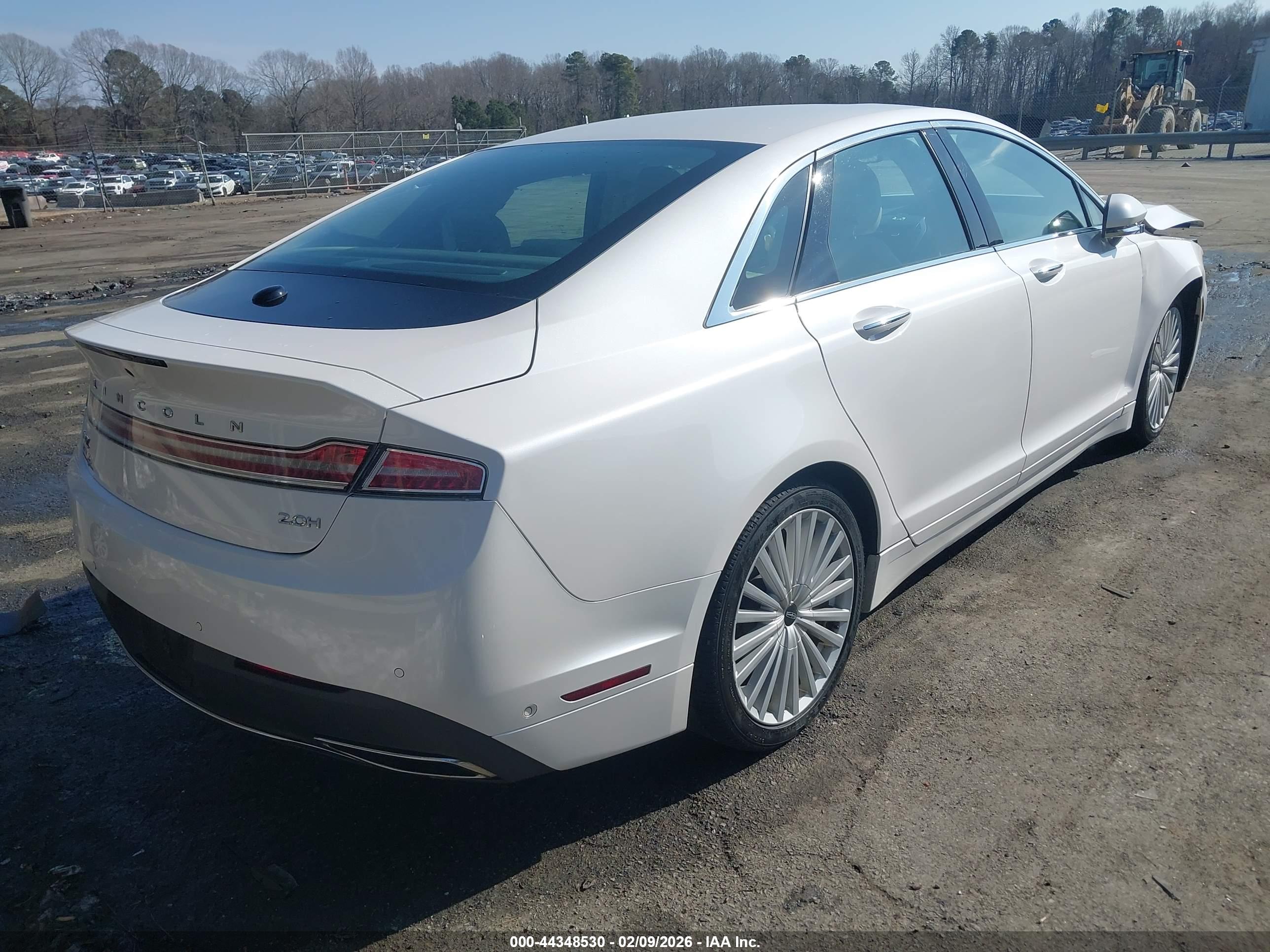 LINCOLN MKZ image 4