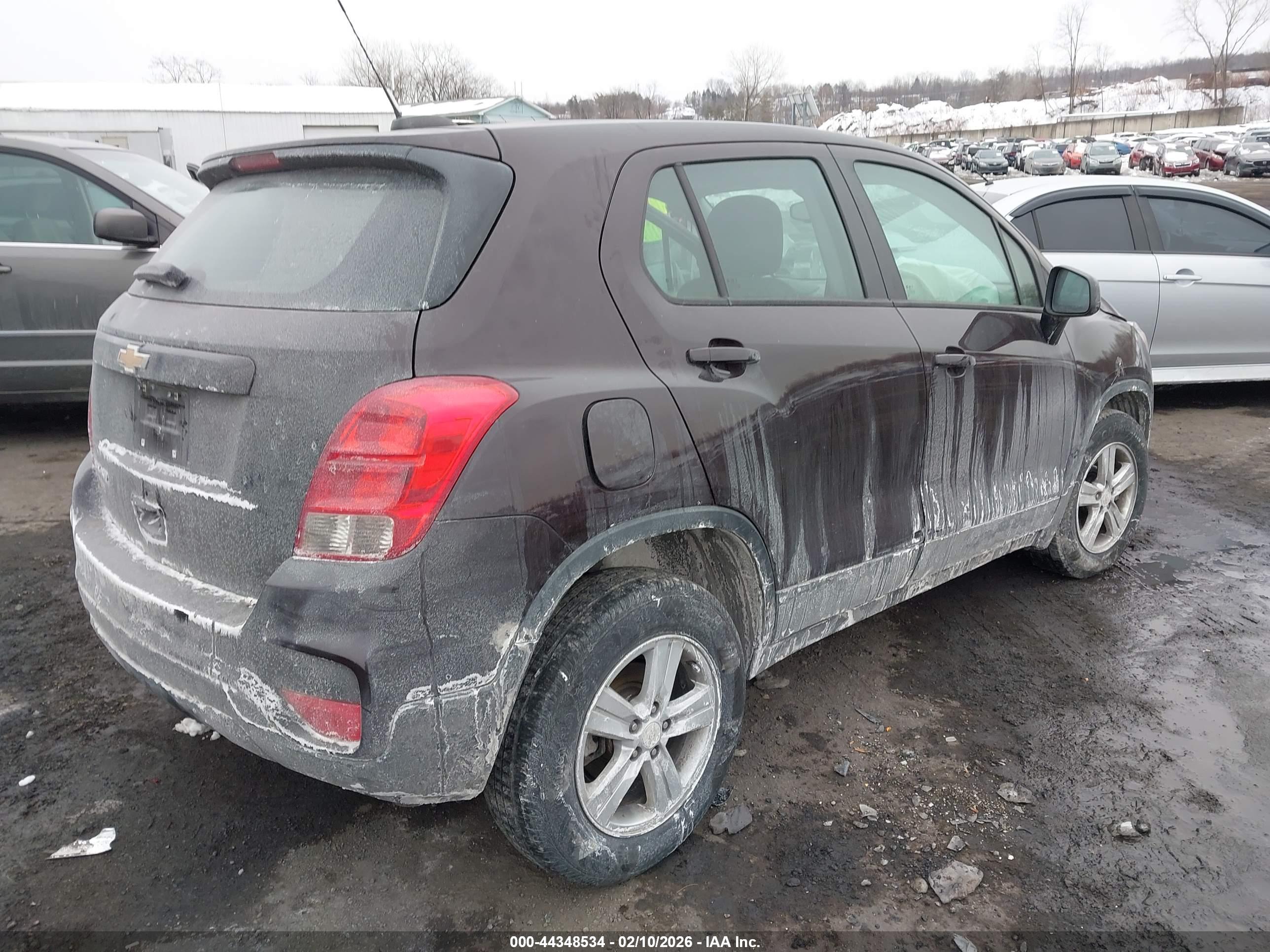 CHEVROLET TRAX image 4