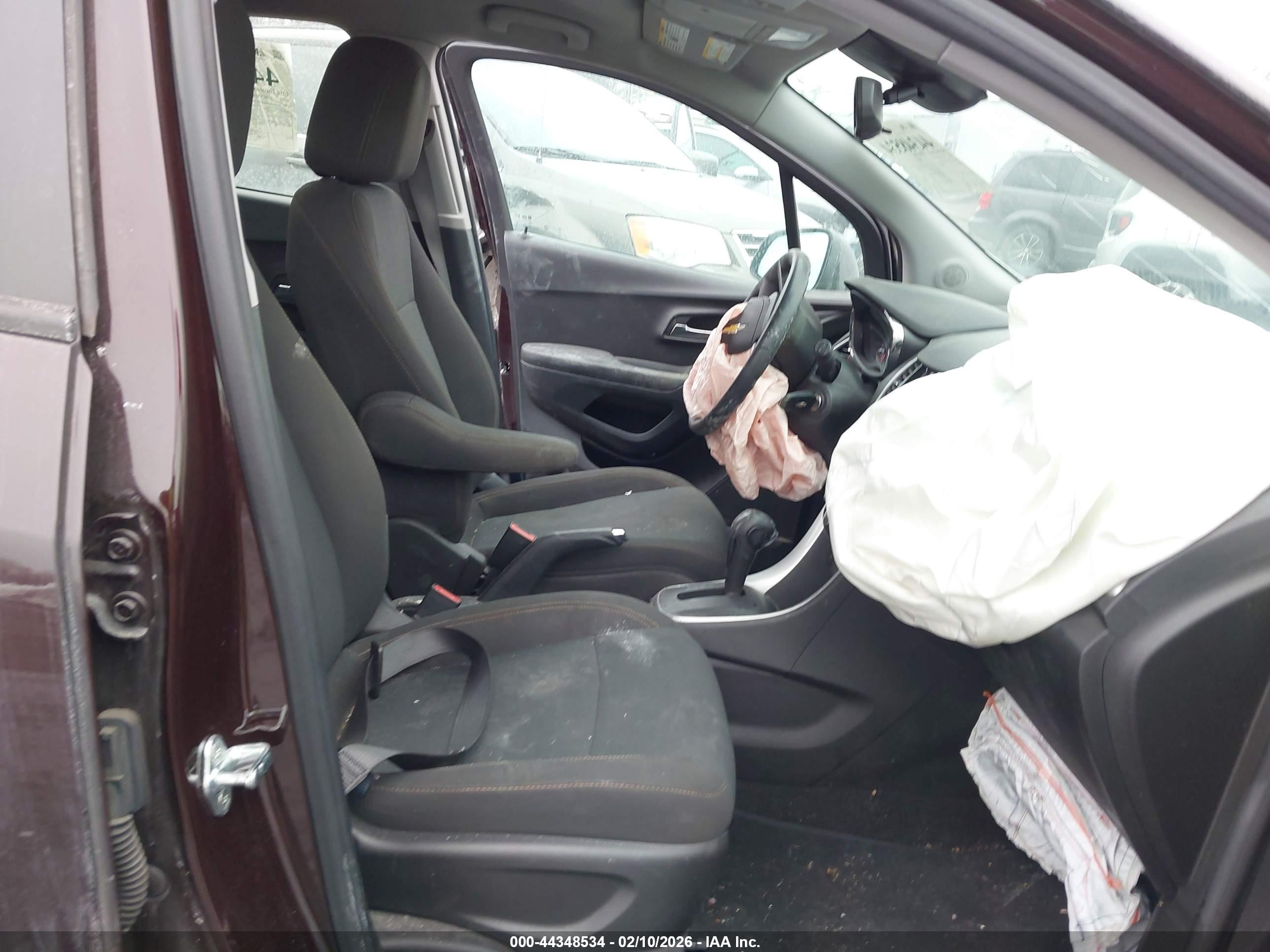 CHEVROLET TRAX image 5