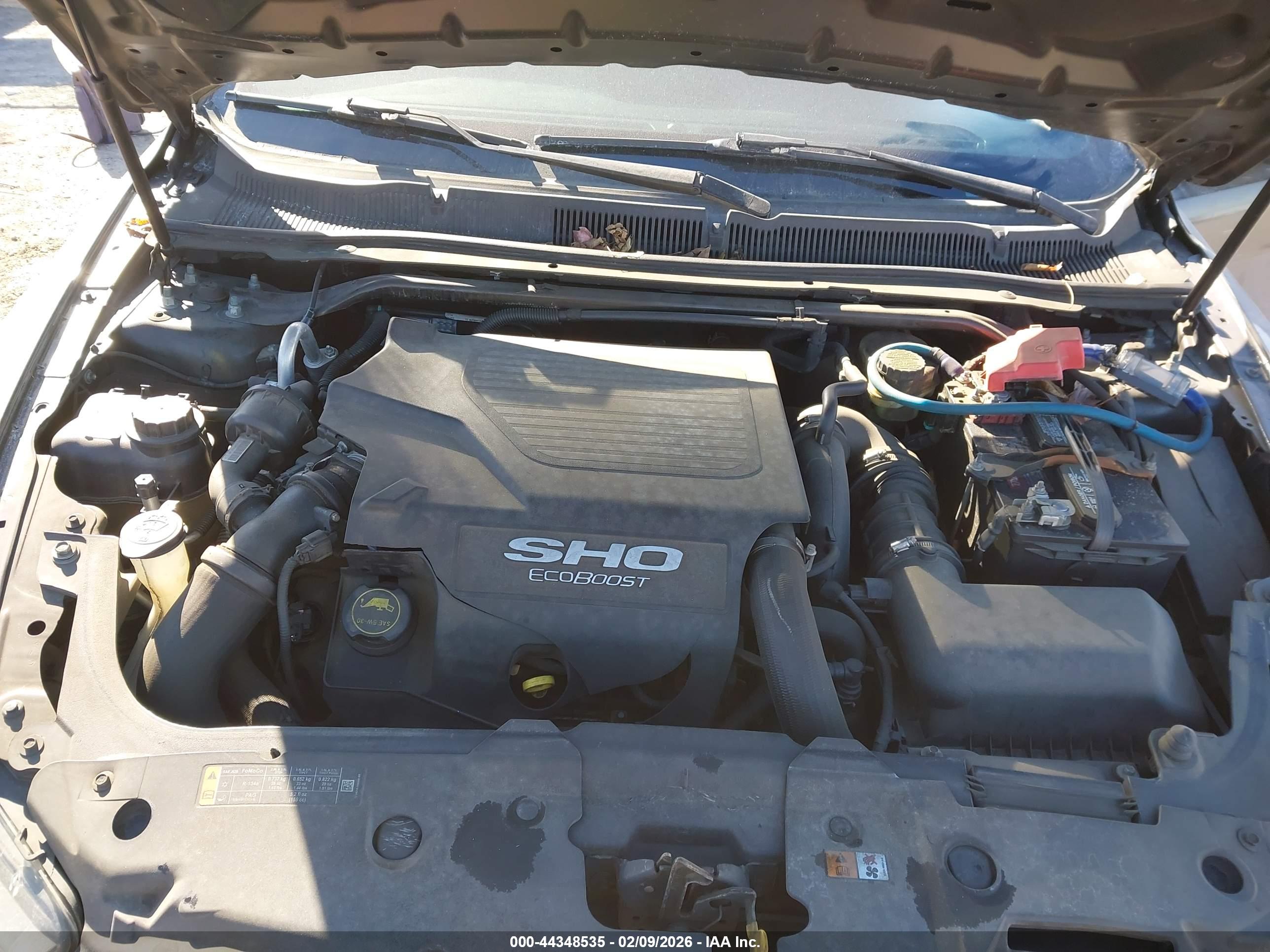 FORD TAURUS image 10