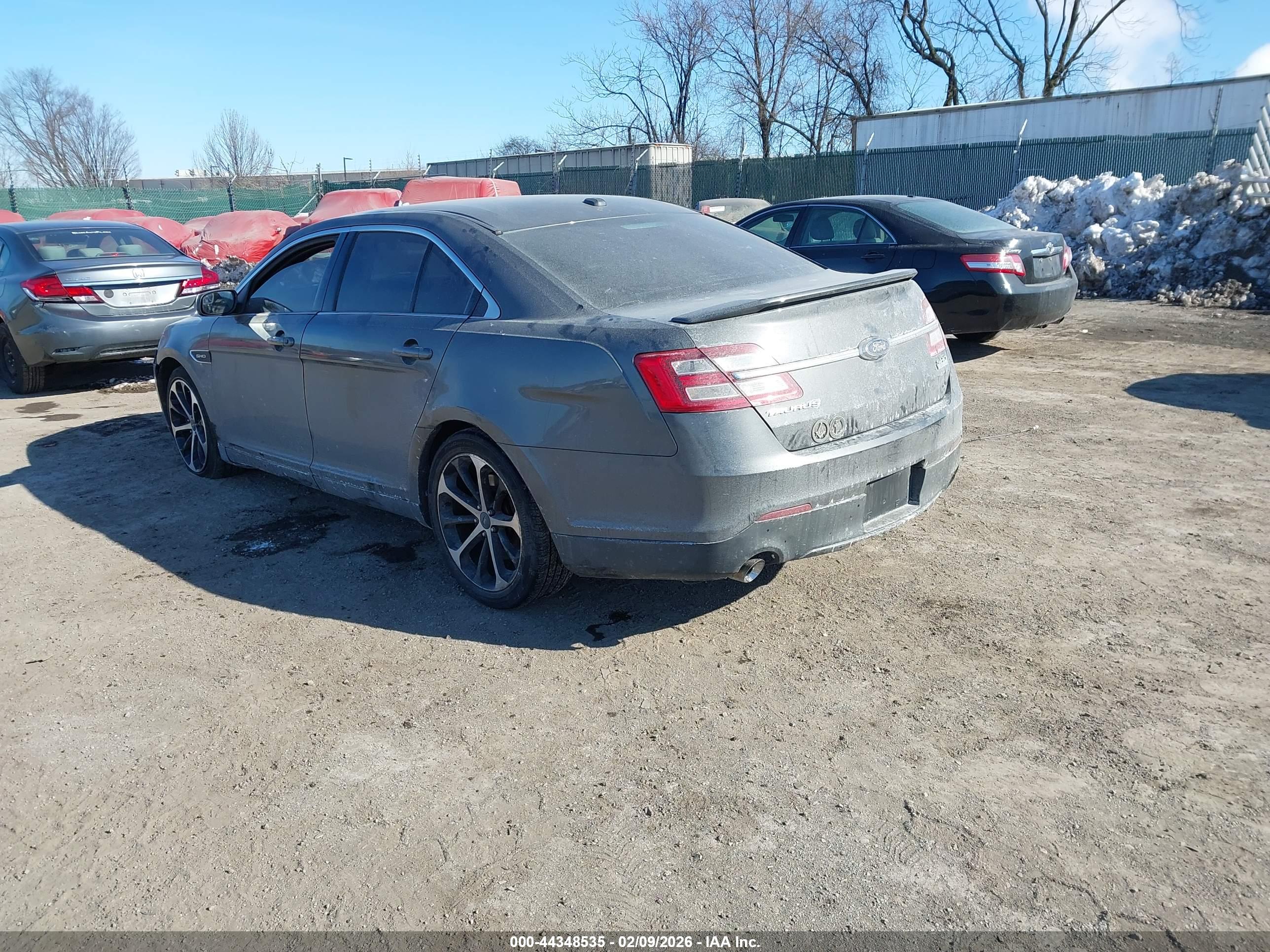 FORD TAURUS image 3