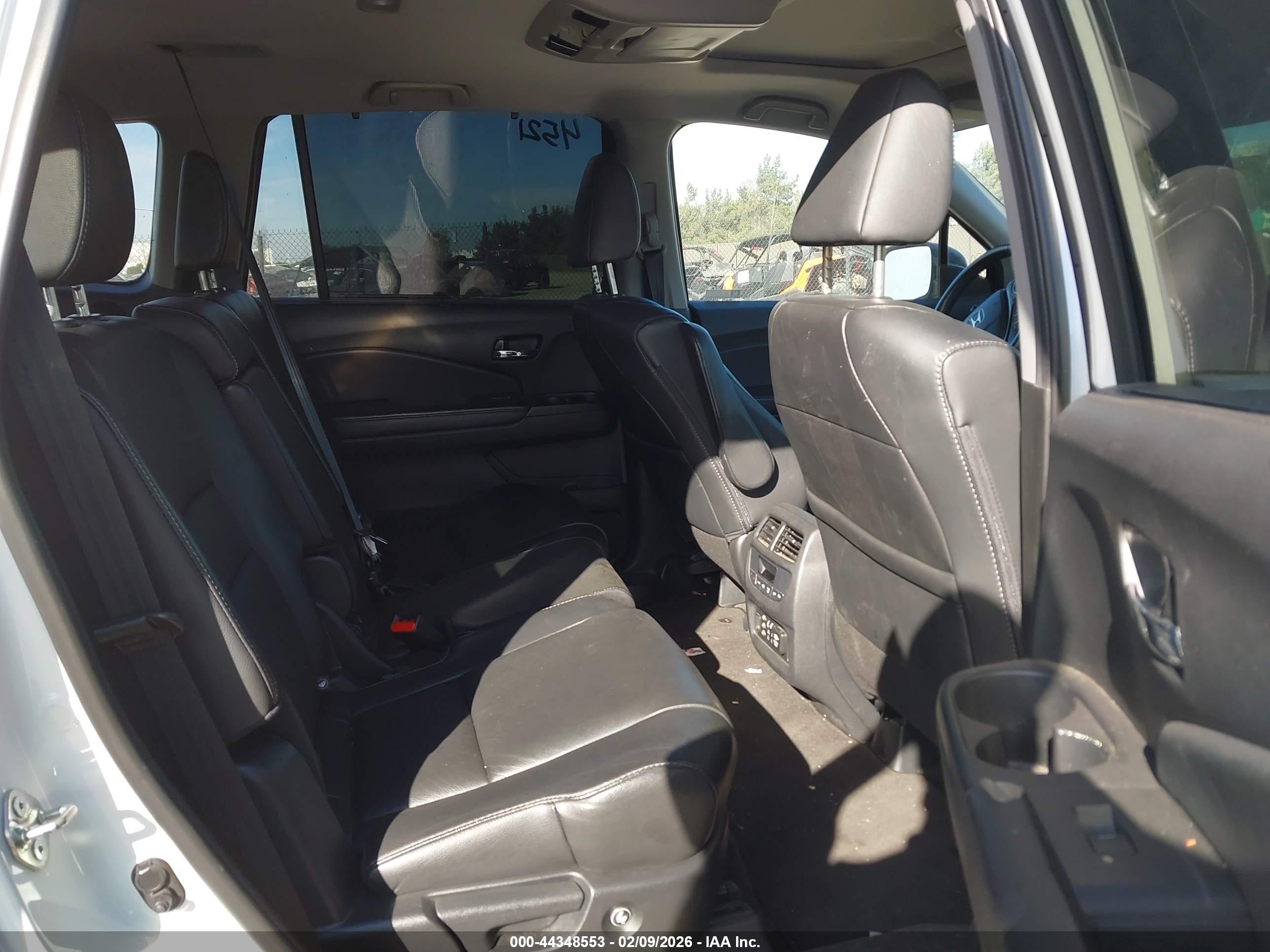 HONDA PILOT image 8