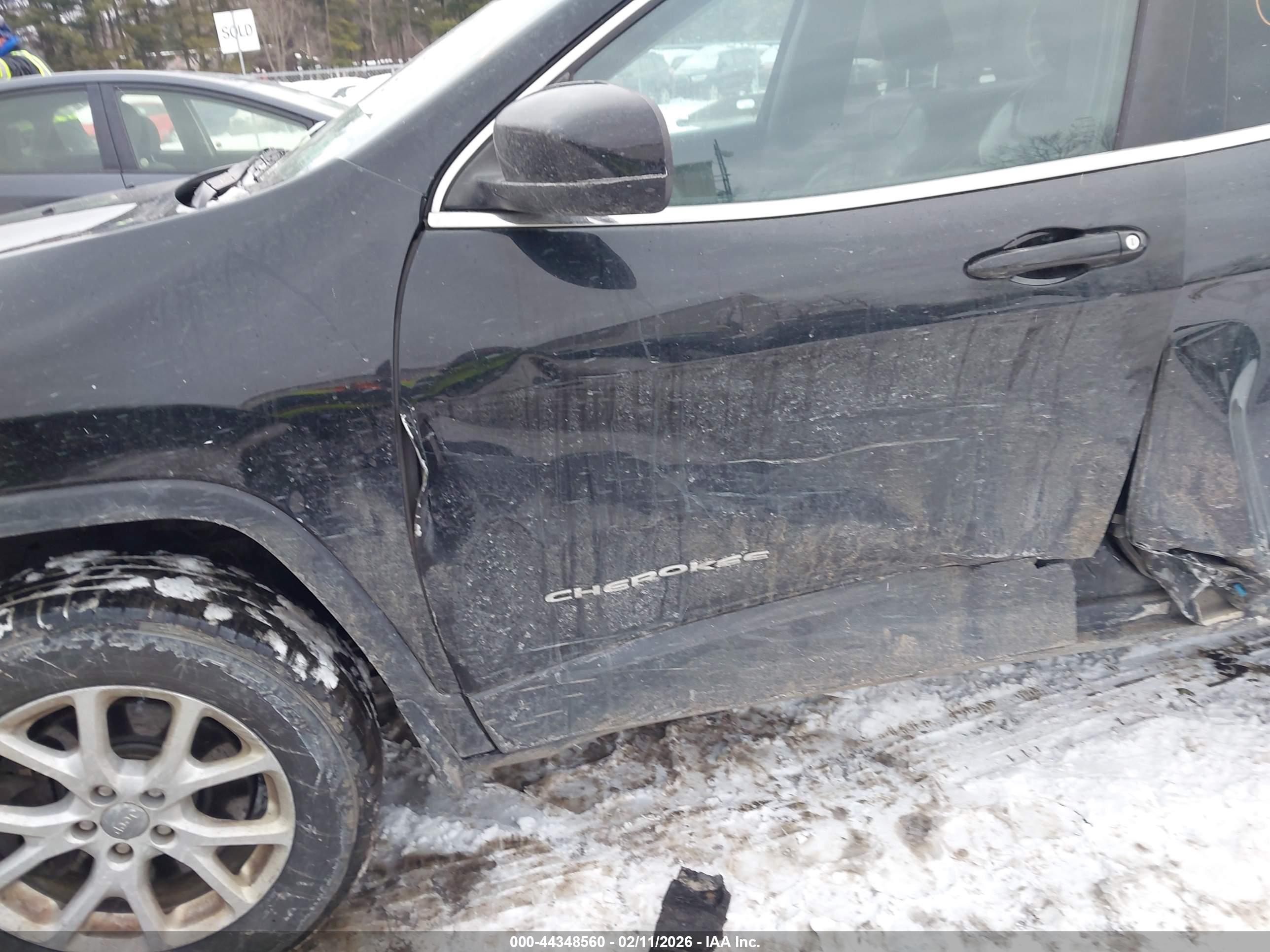 JEEP CHEROKEE image 6