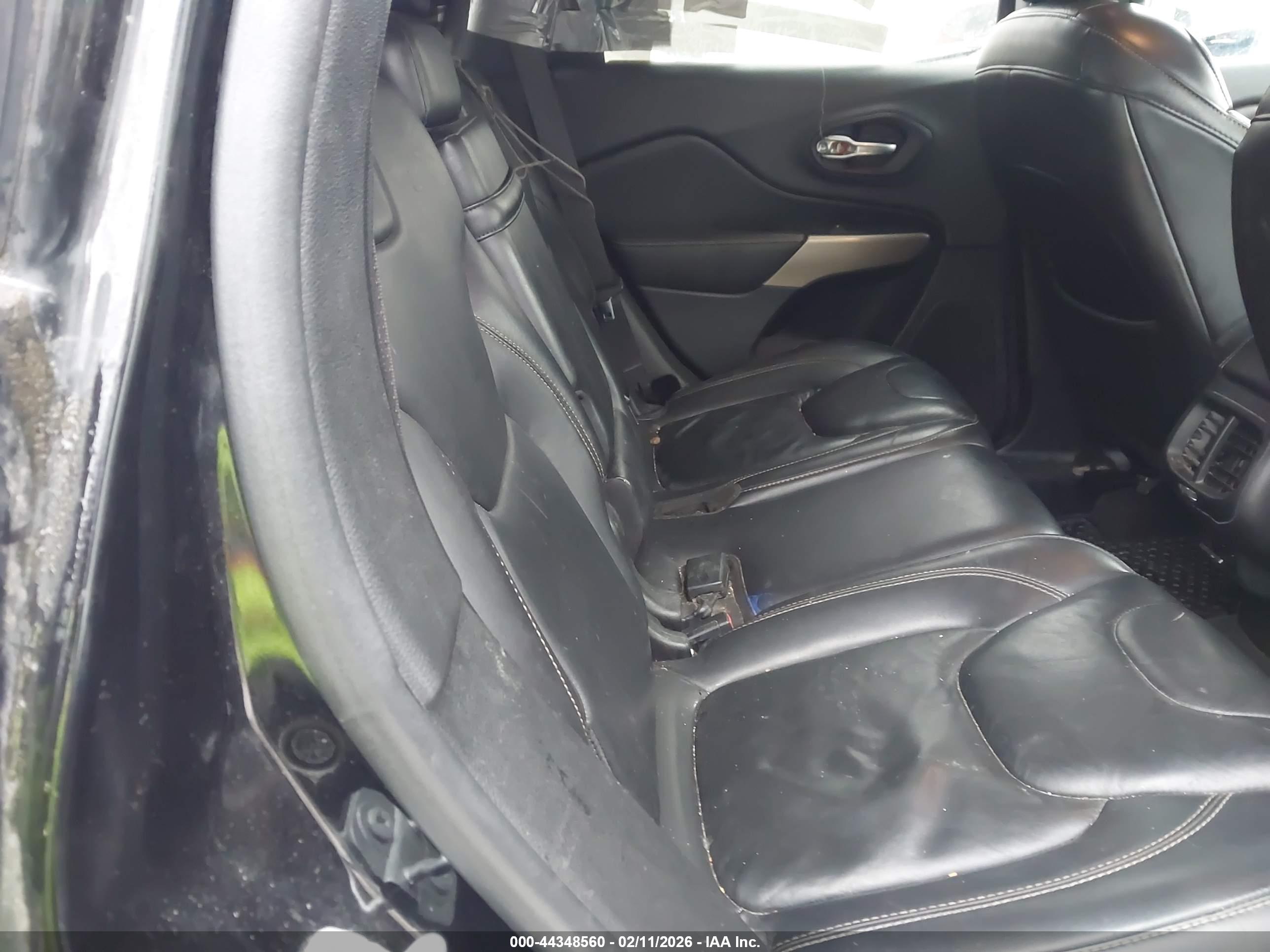 JEEP CHEROKEE image 8