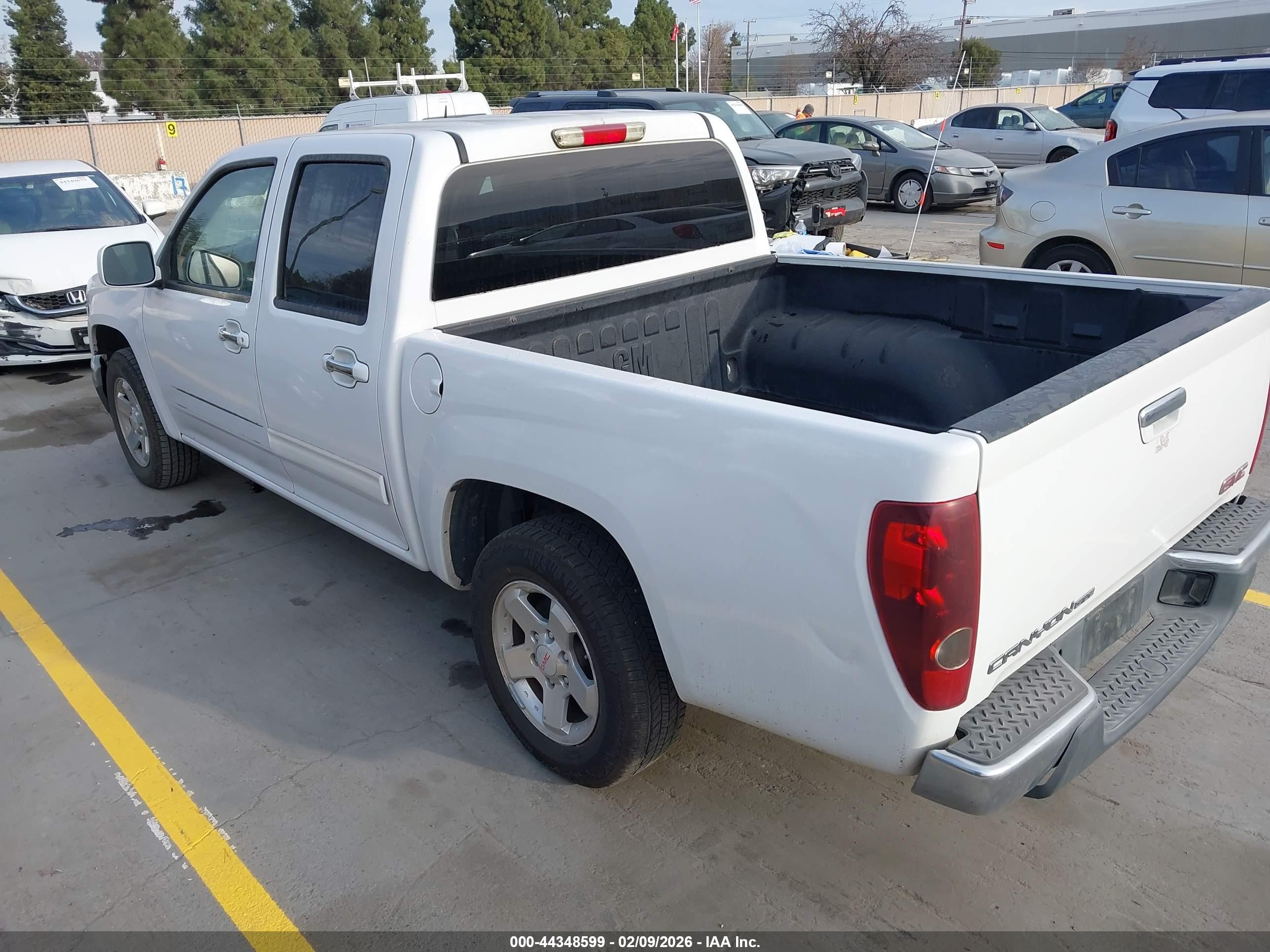 GMC CANYON image 3