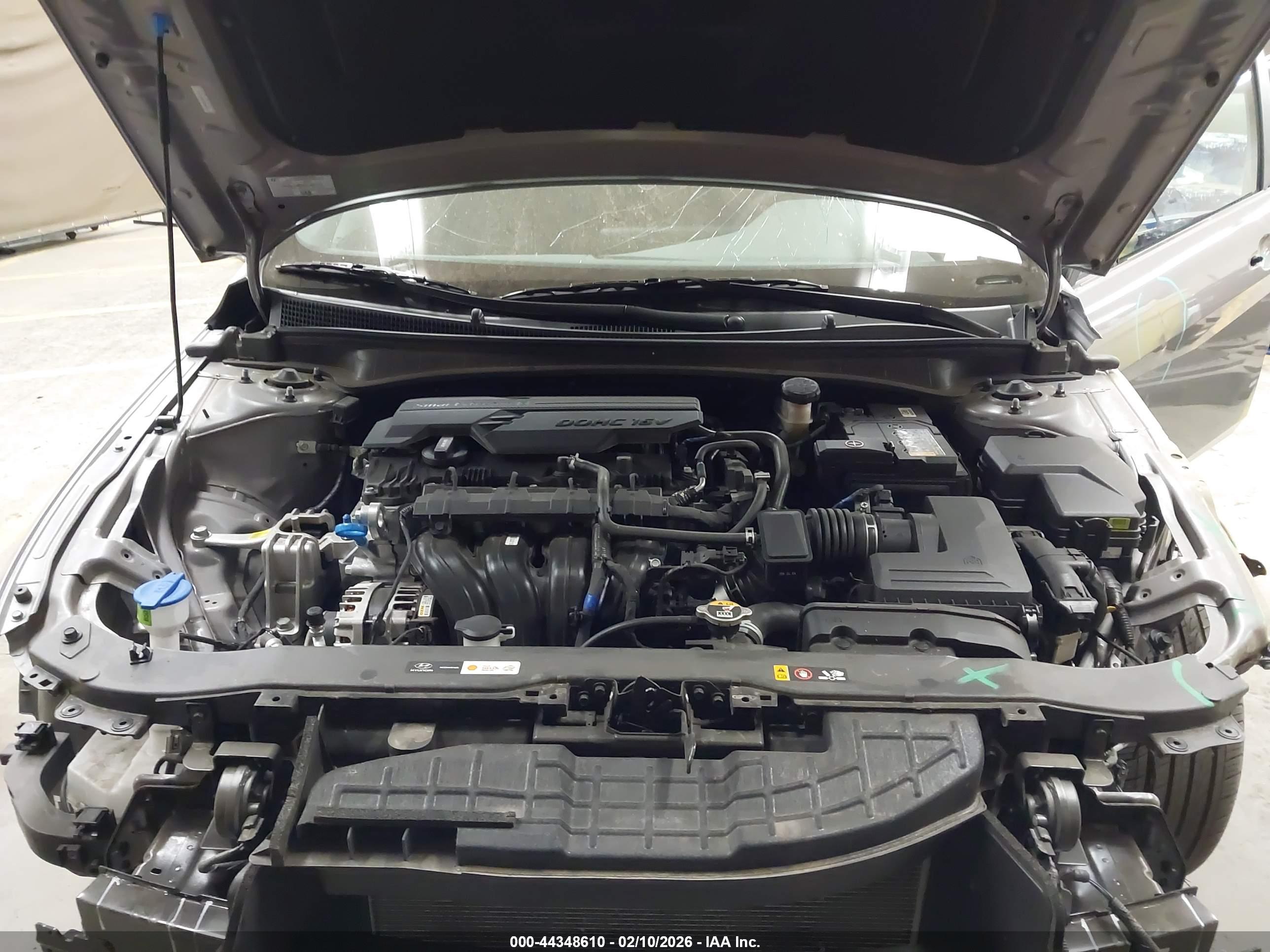 HYUNDAI ELANTRA image 10