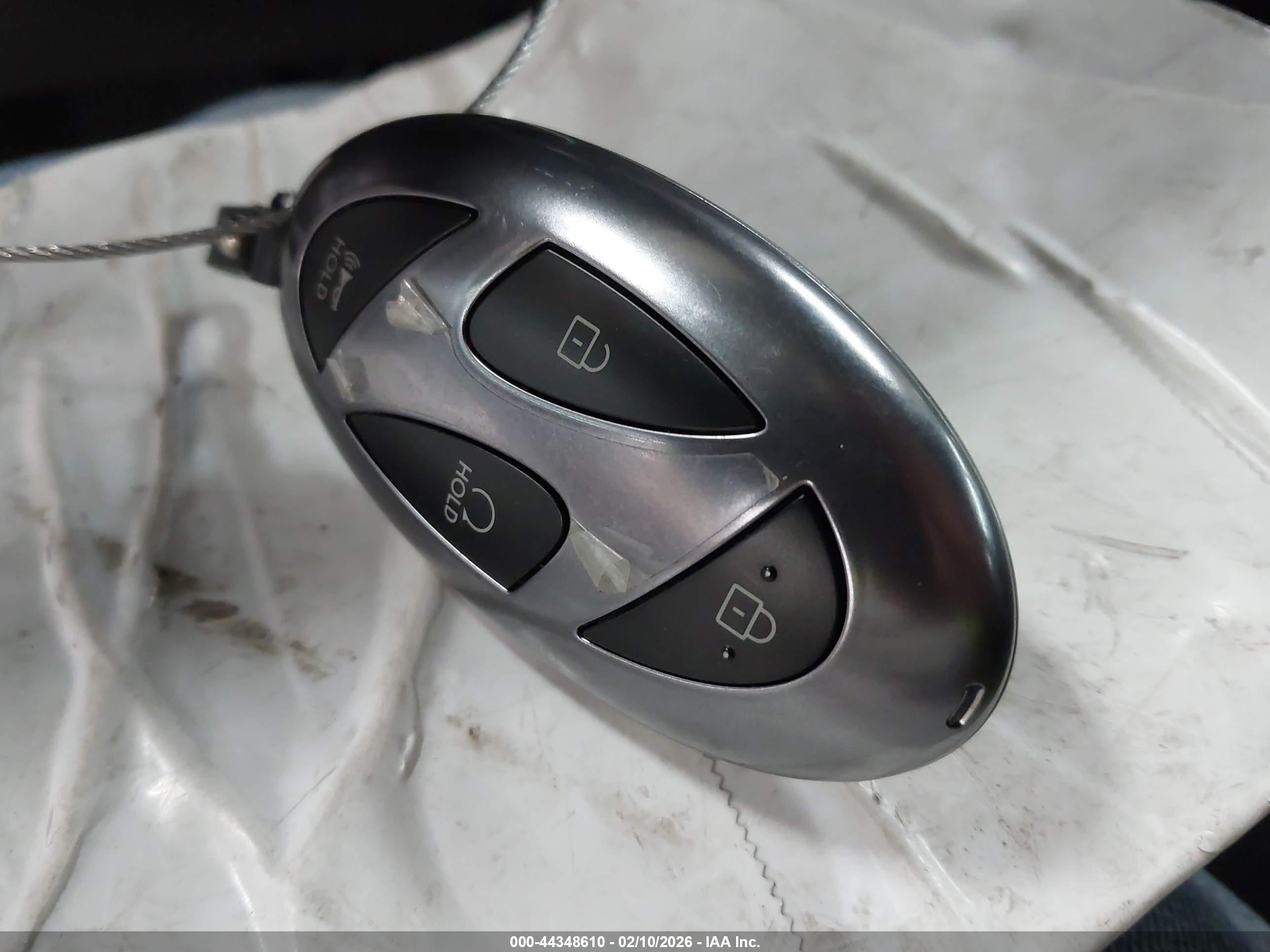 HYUNDAI ELANTRA image 11