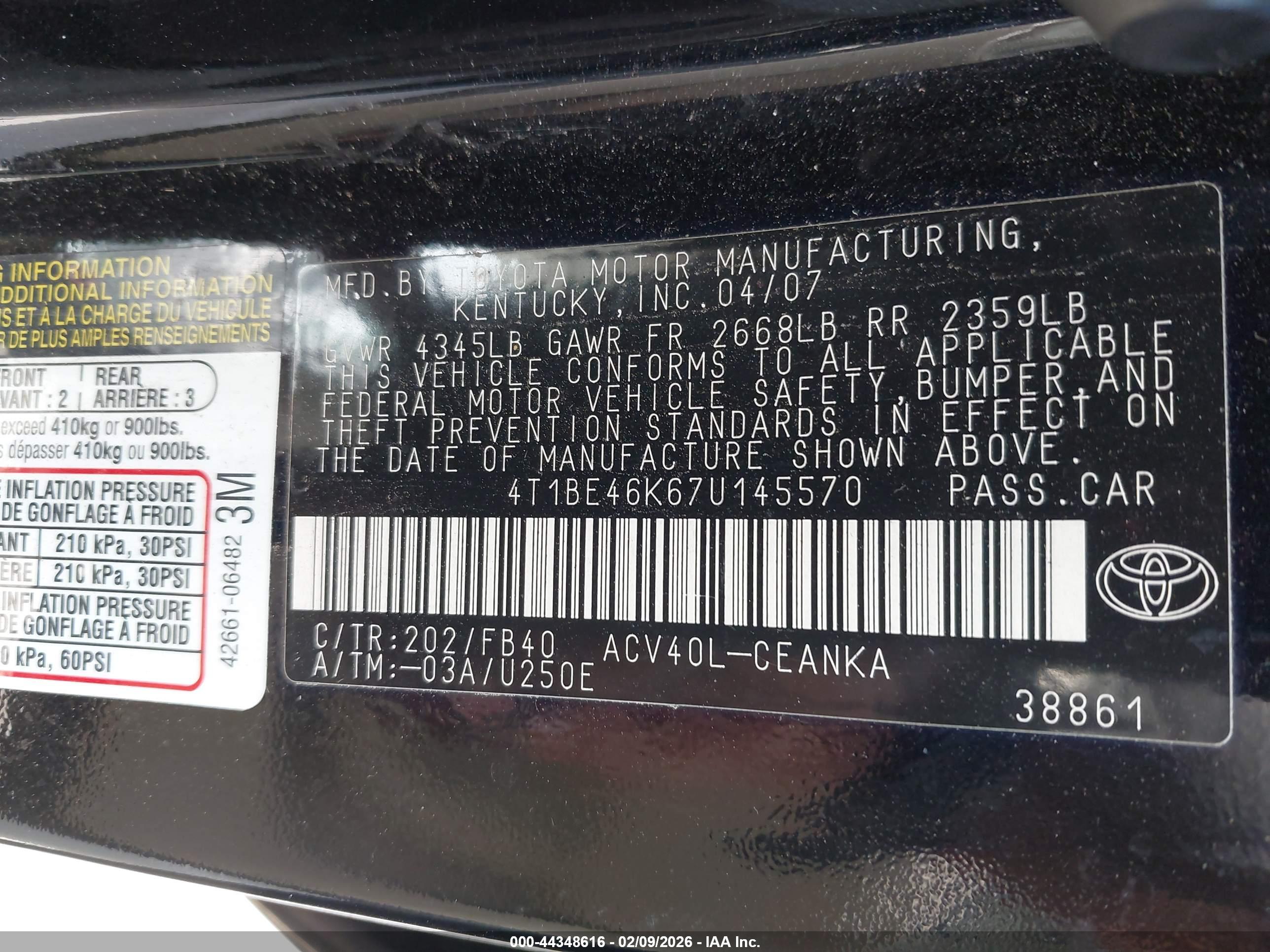 TOYOTA CAMRY image 9