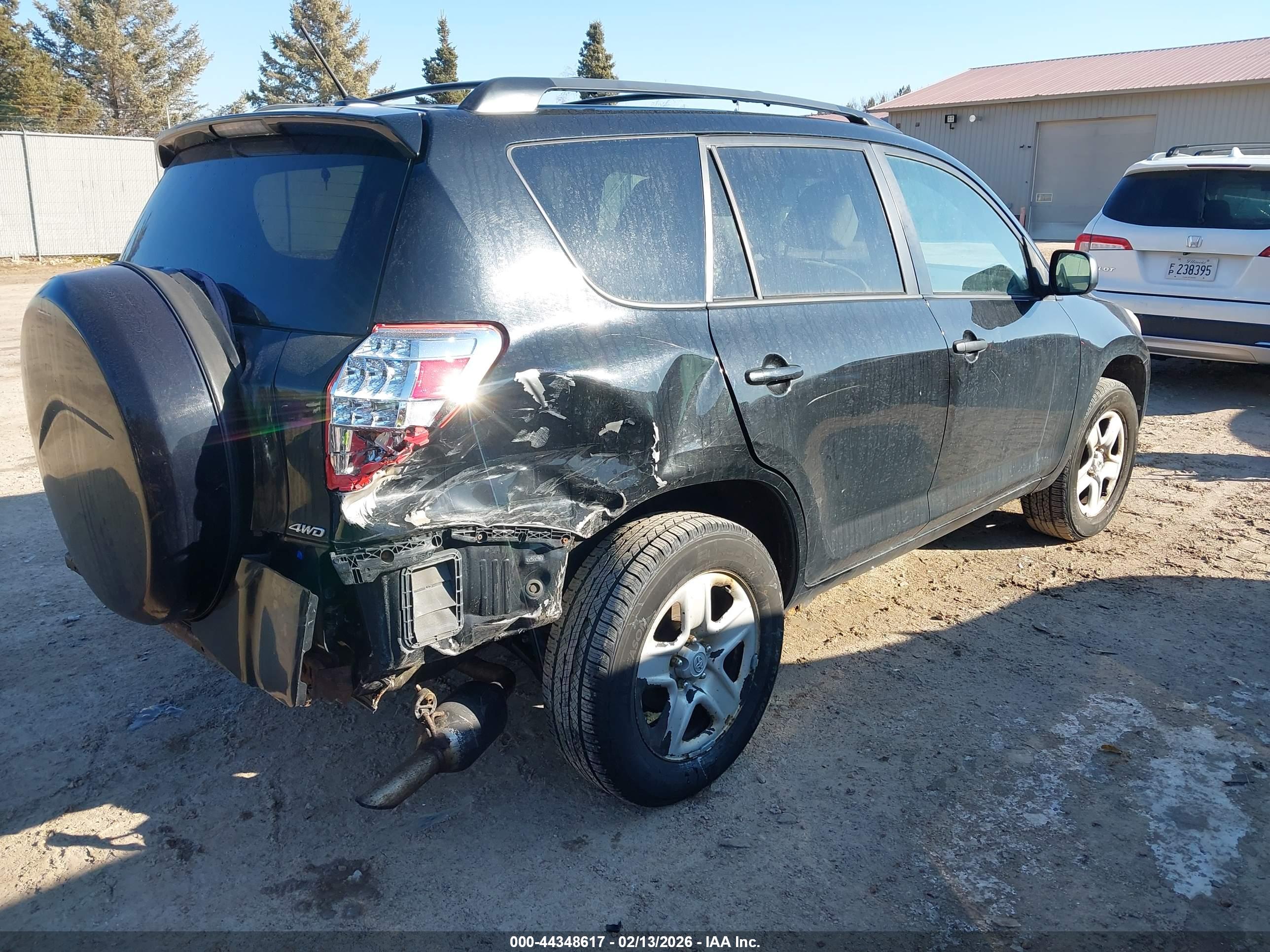 TOYOTA RAV4 image 4