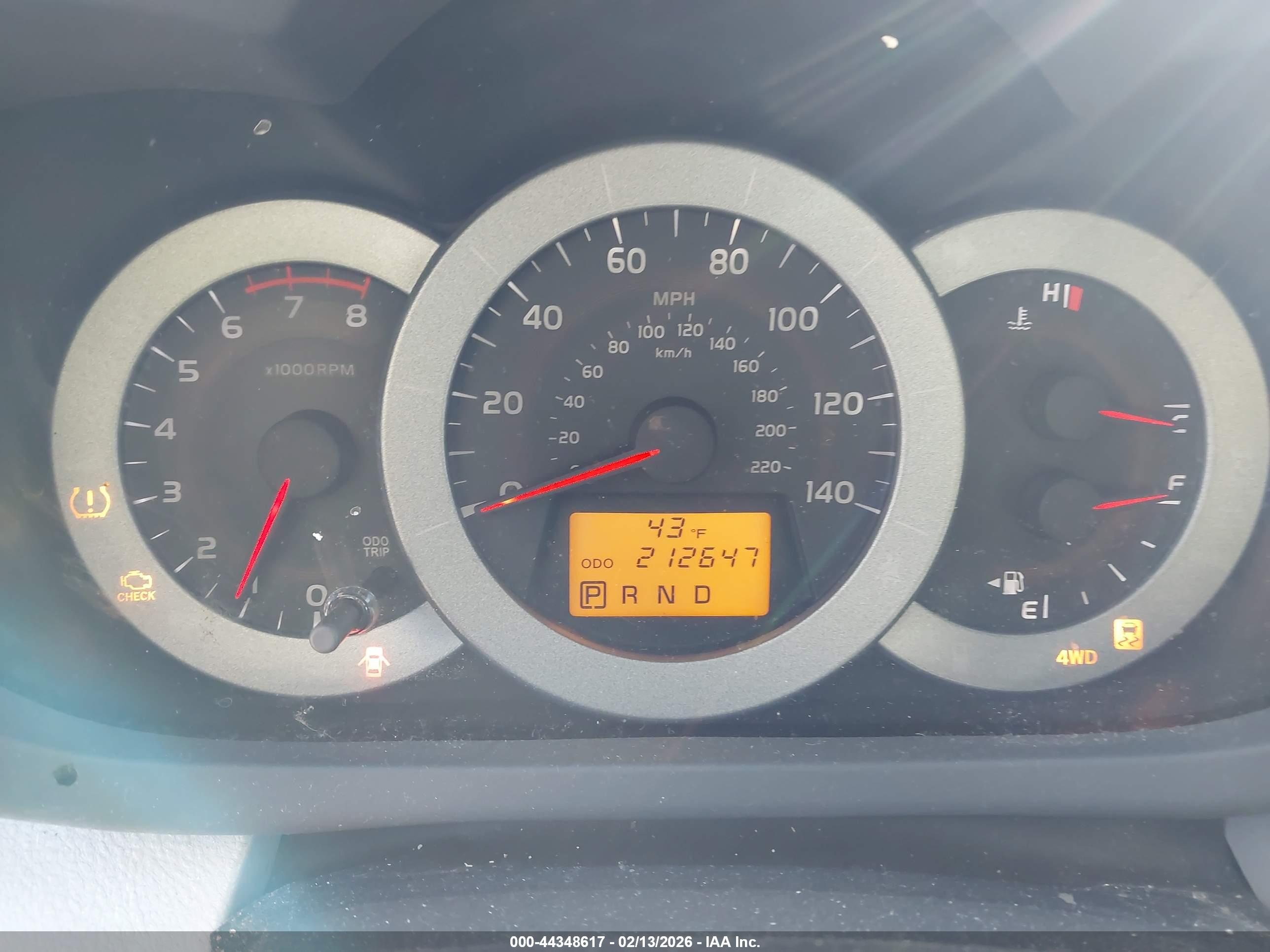 TOYOTA RAV4 image 7