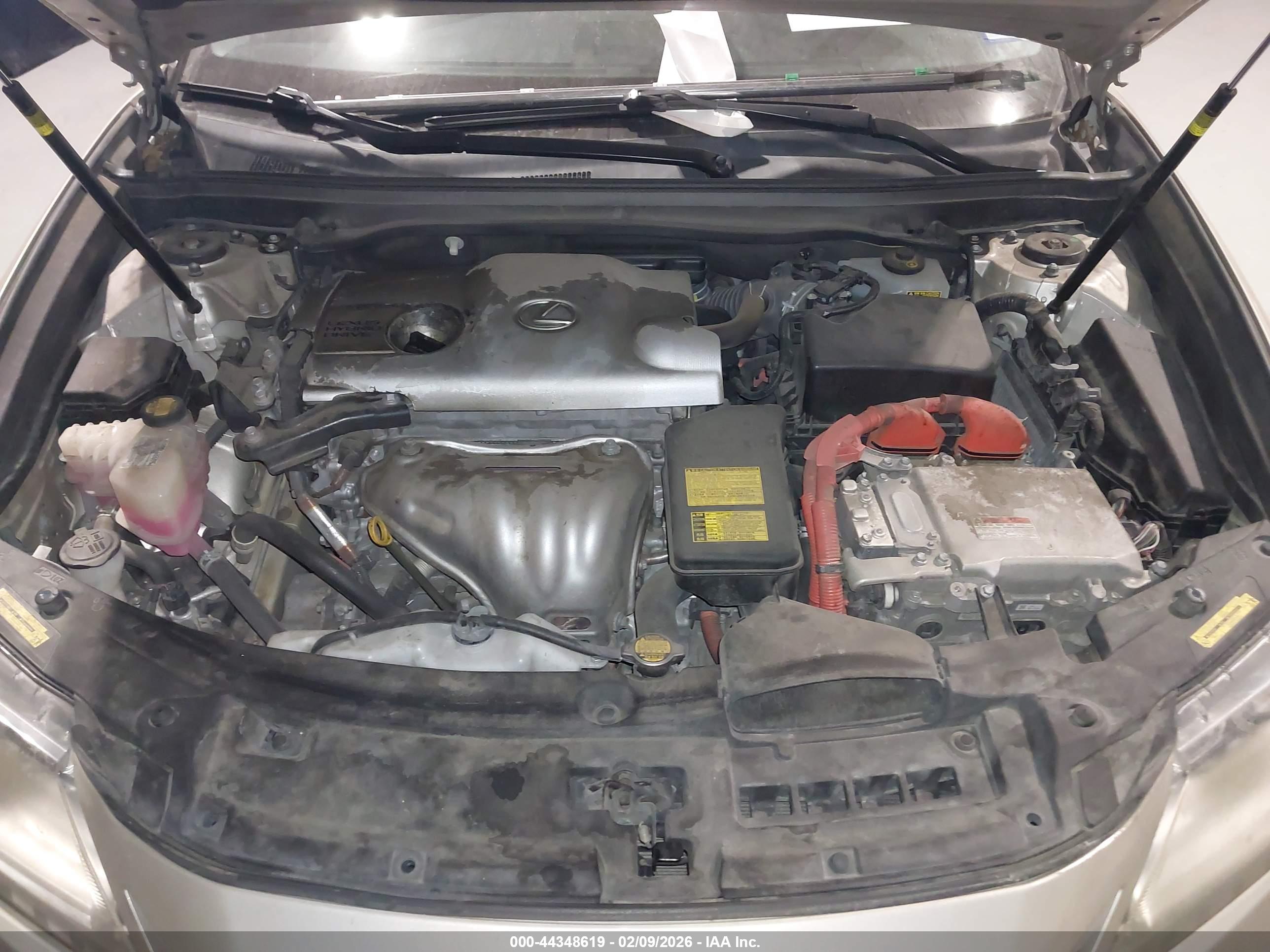LEXUS ES image 10