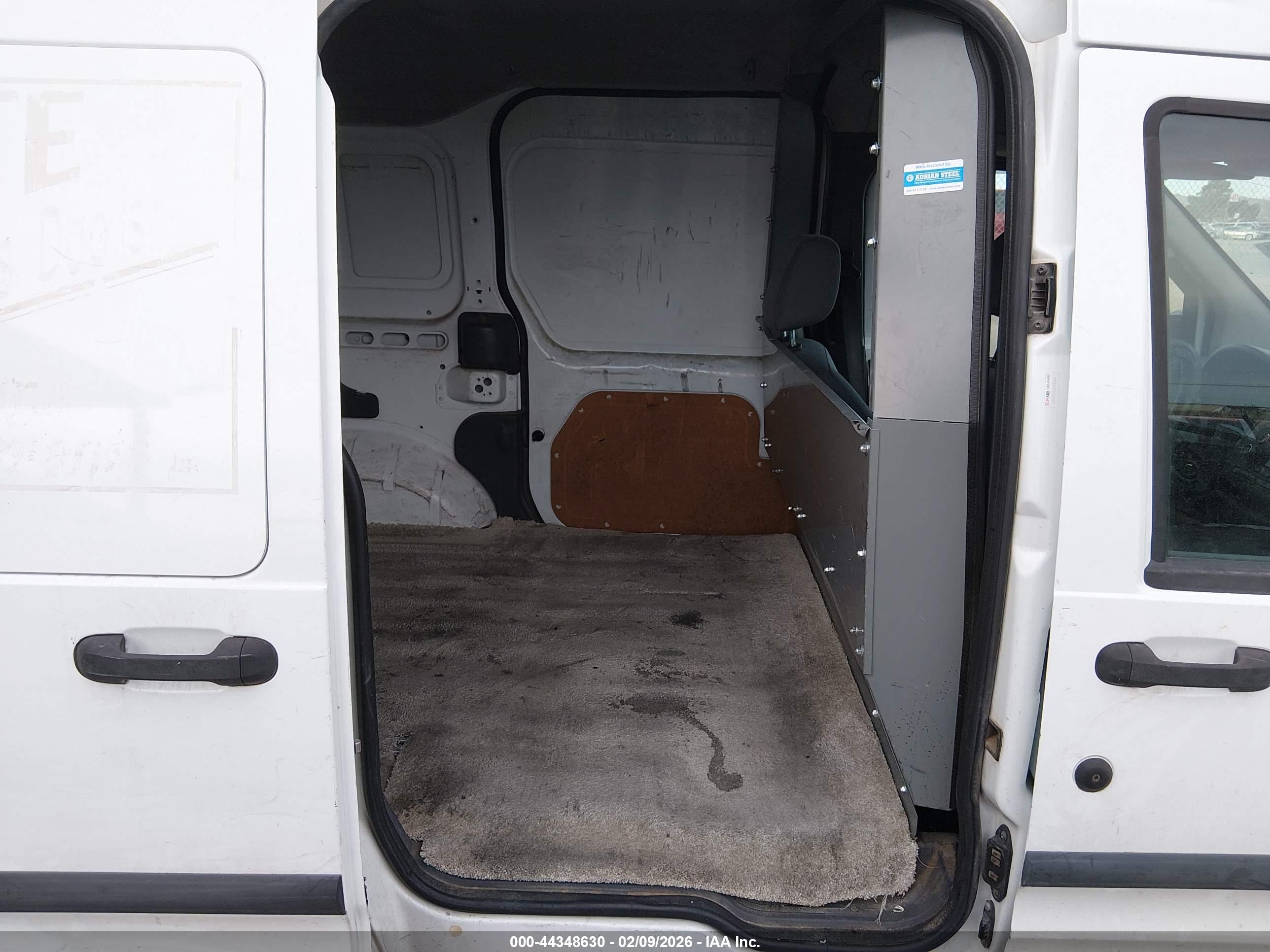 FORD TRANSIT image 8
