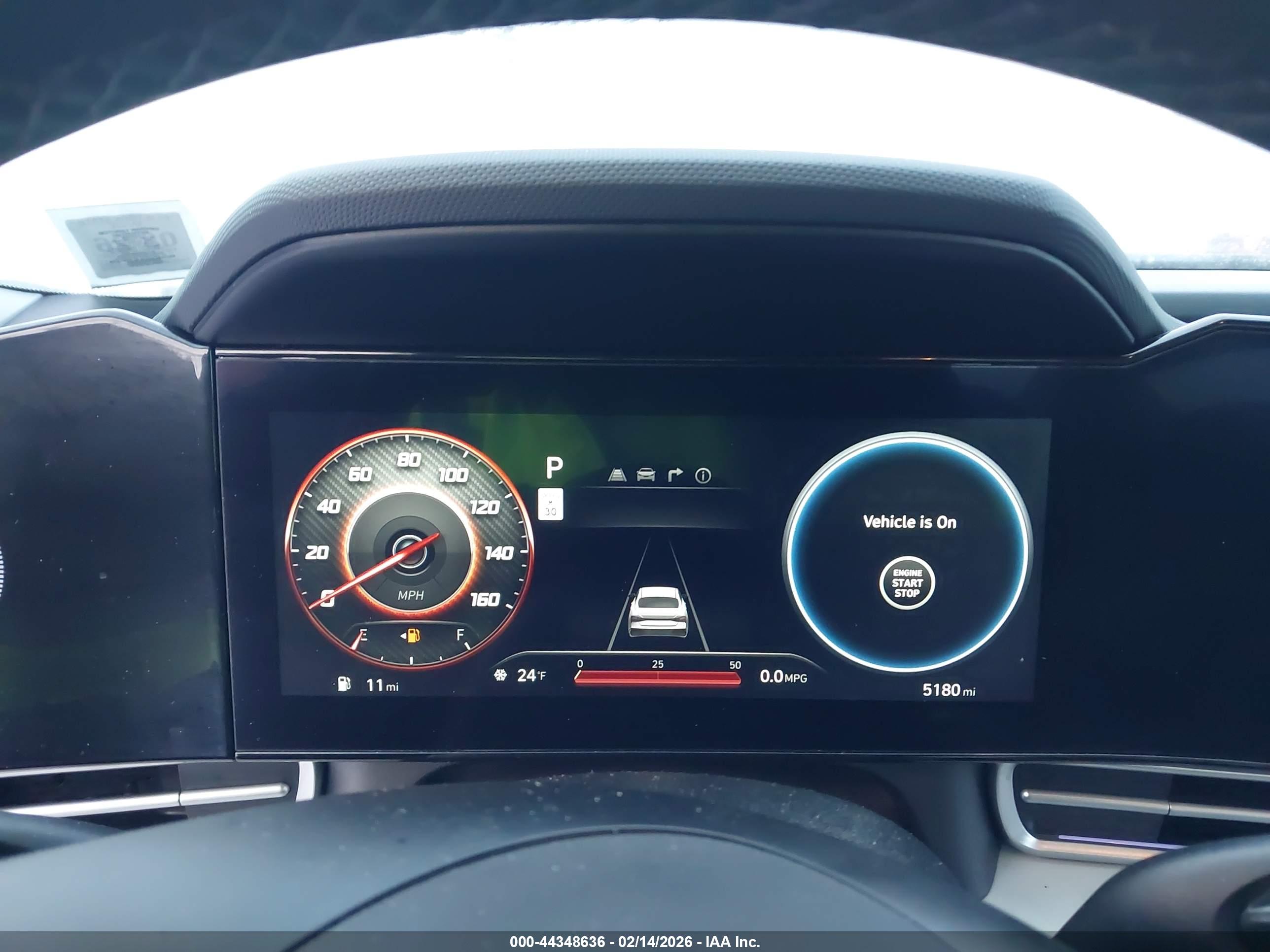 HYUNDAI ELANTRA image 7