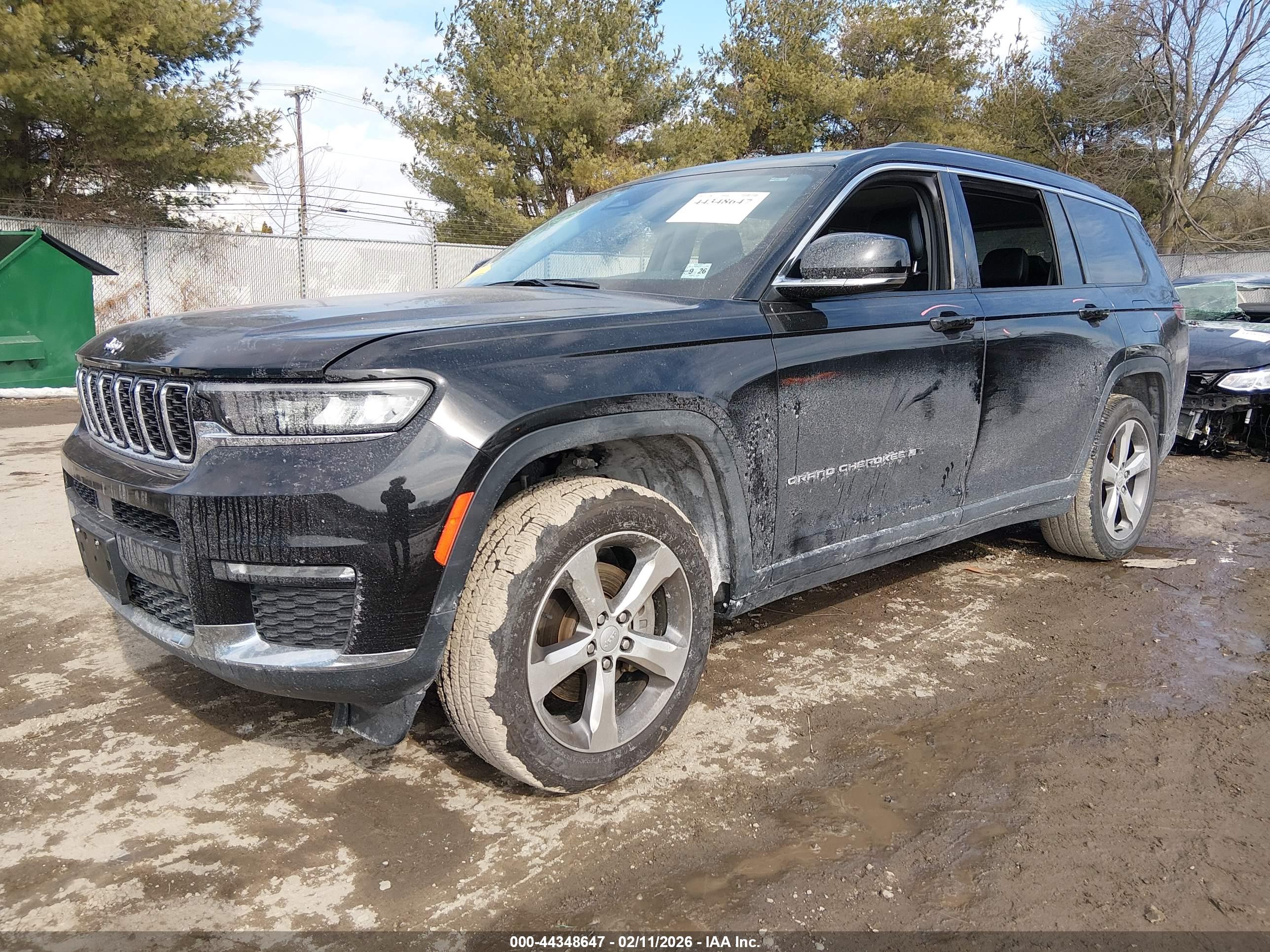 JEEP GRAND image 2