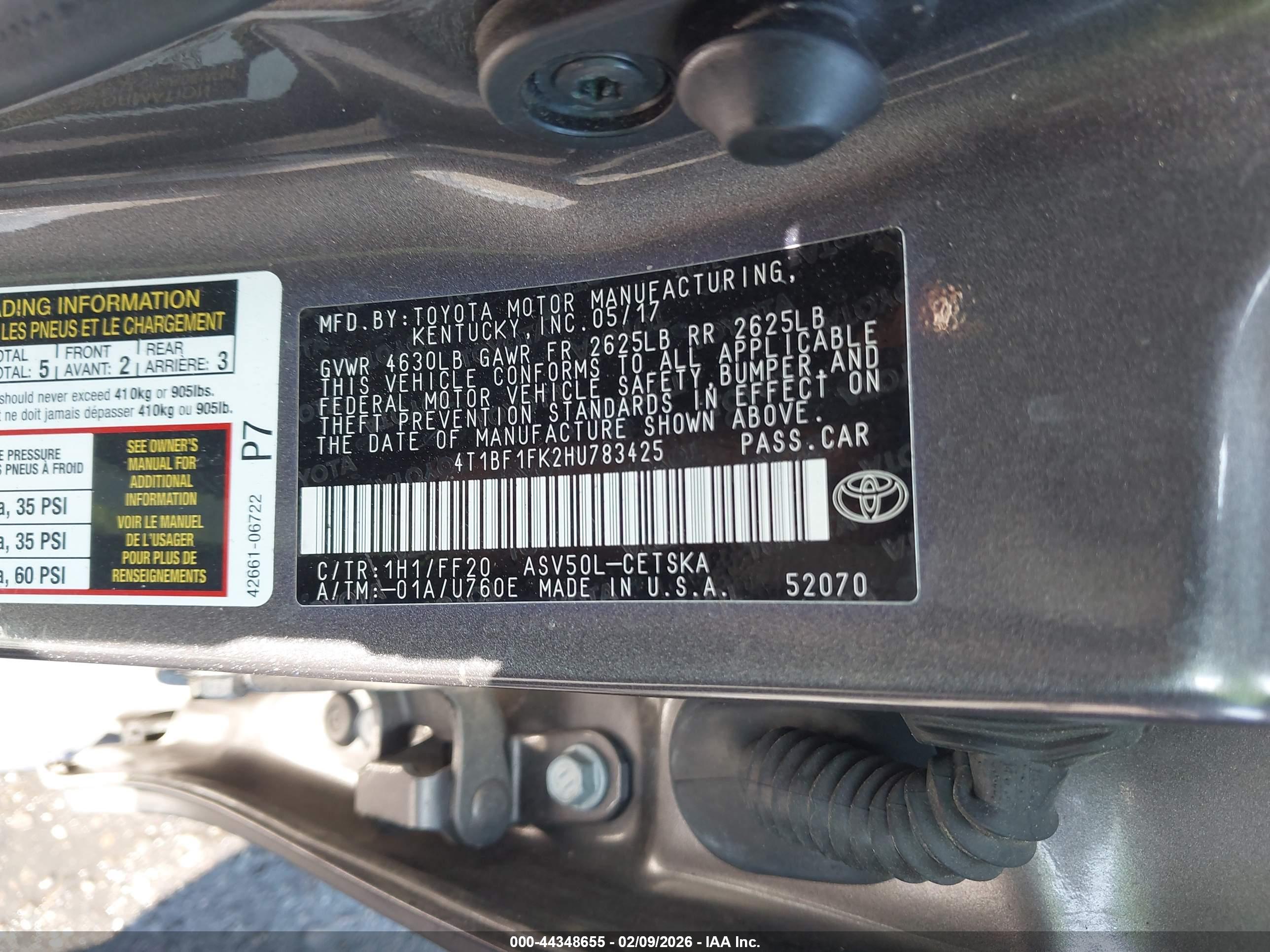 TOYOTA CAMRY image 9