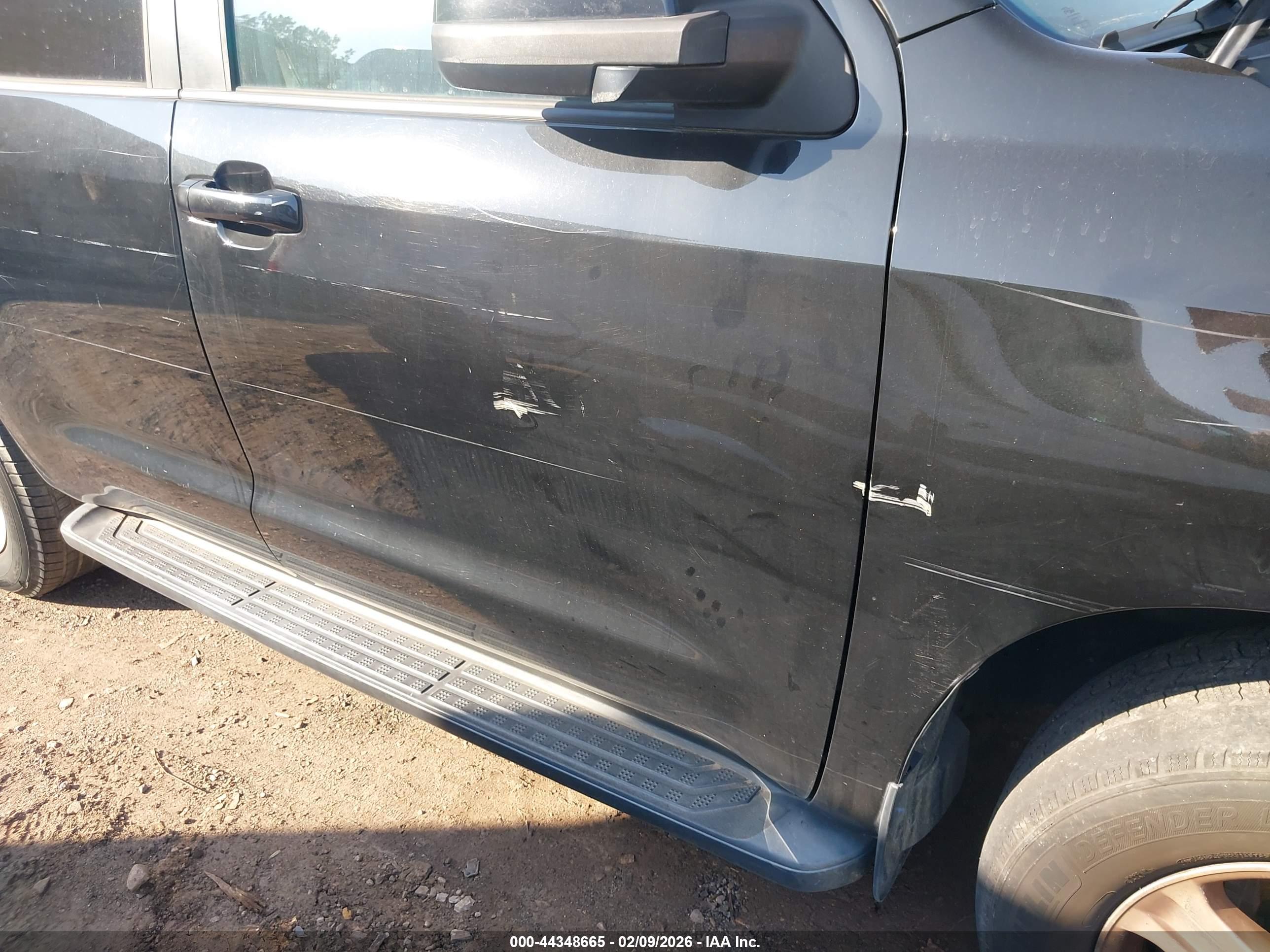 TOYOTA SEQUOIA image 6