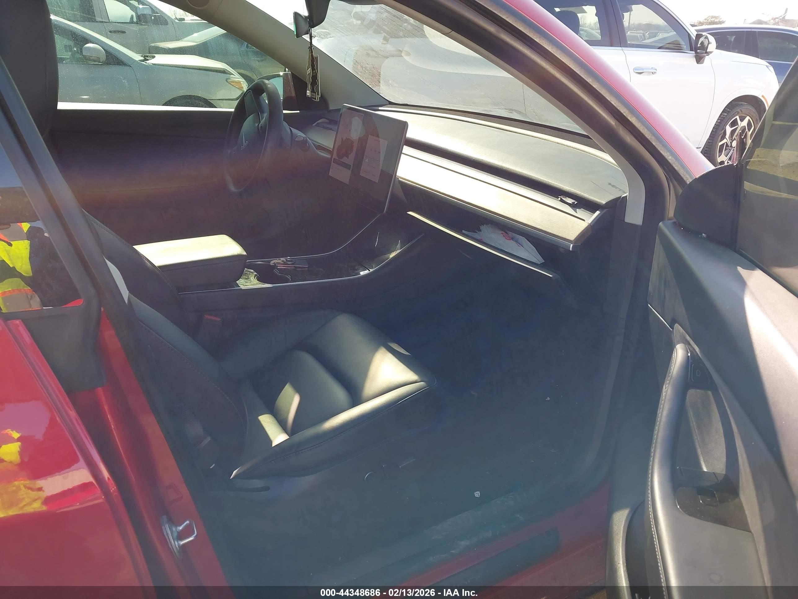 TESLA MODEL image 5