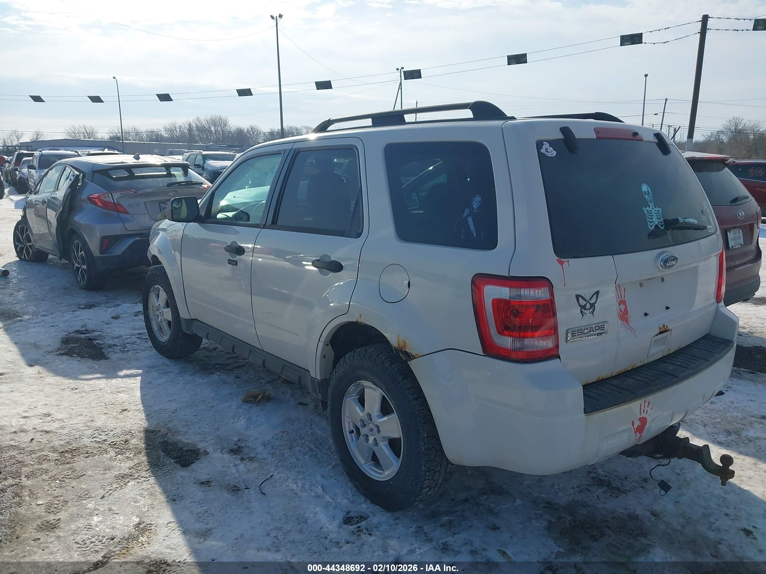 FORD ESCAPE image 3