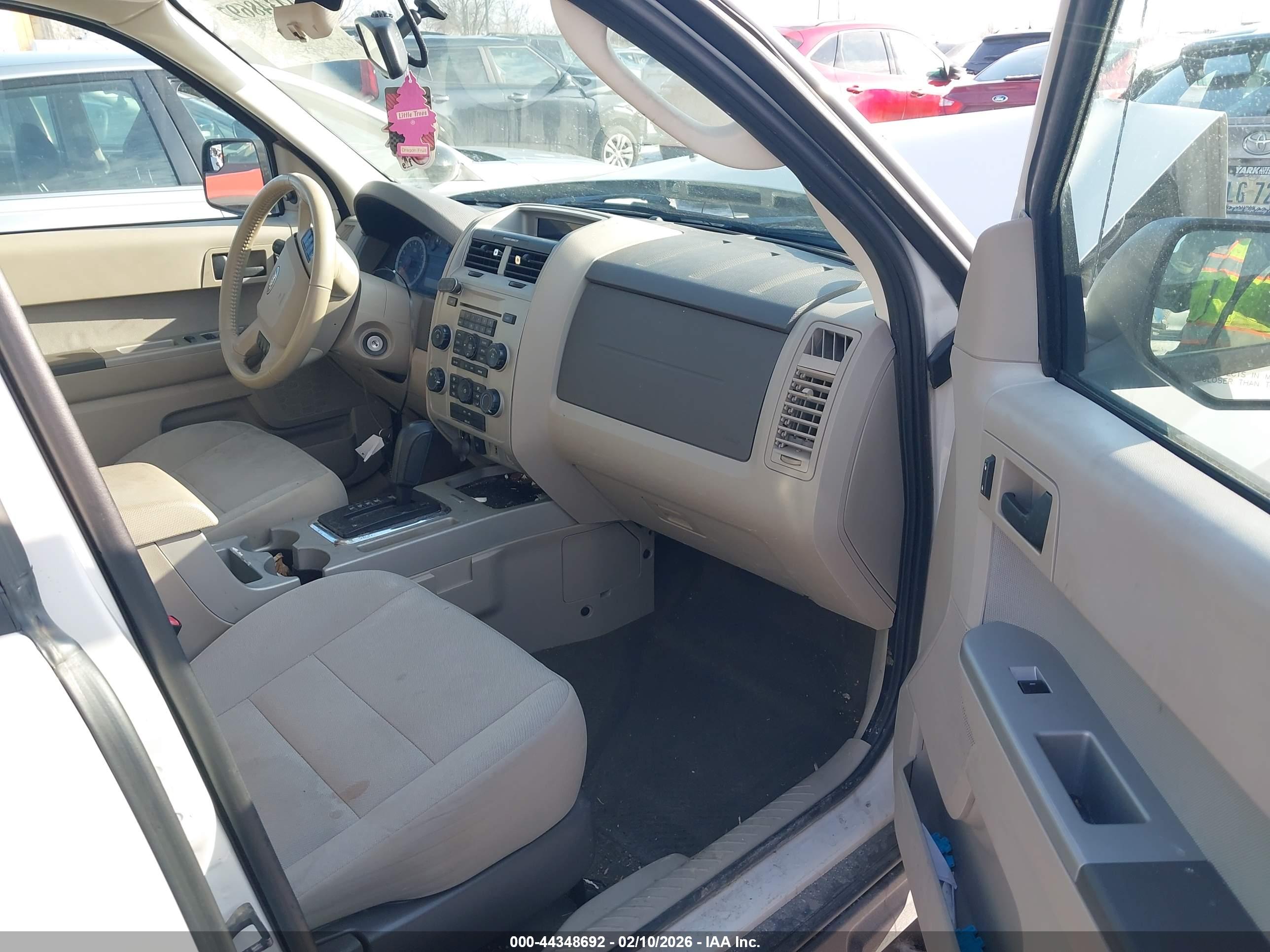 FORD ESCAPE image 5