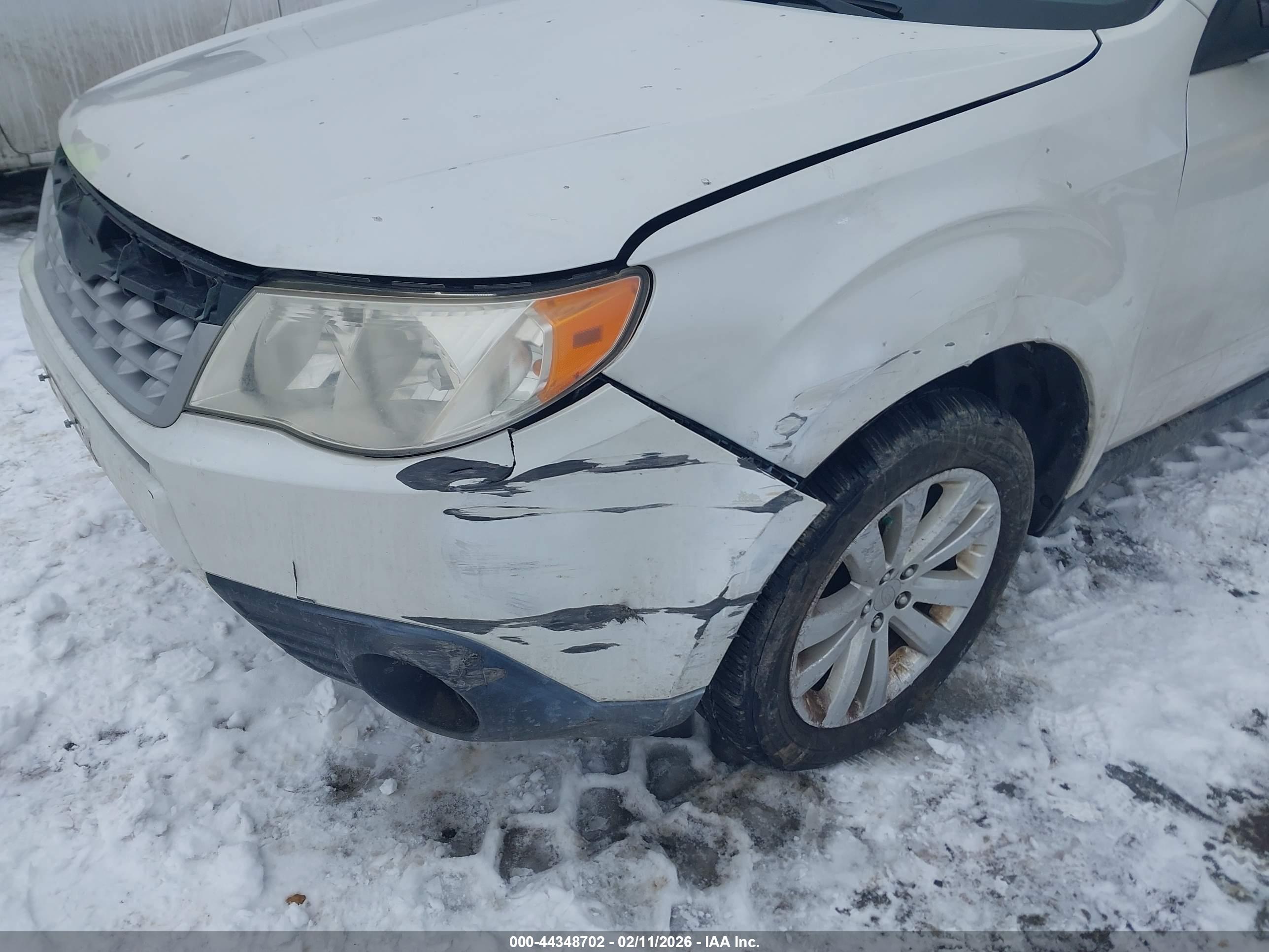 SUBARU FORESTER image 6