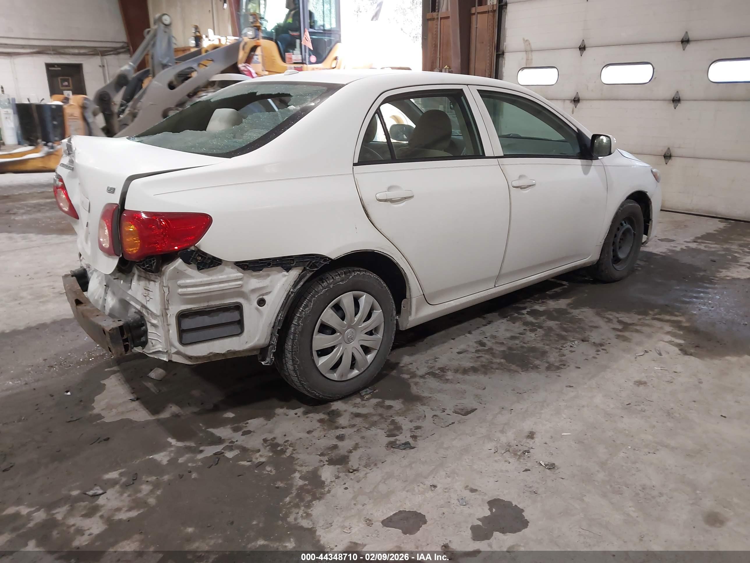 TOYOTA COROLLA image 4